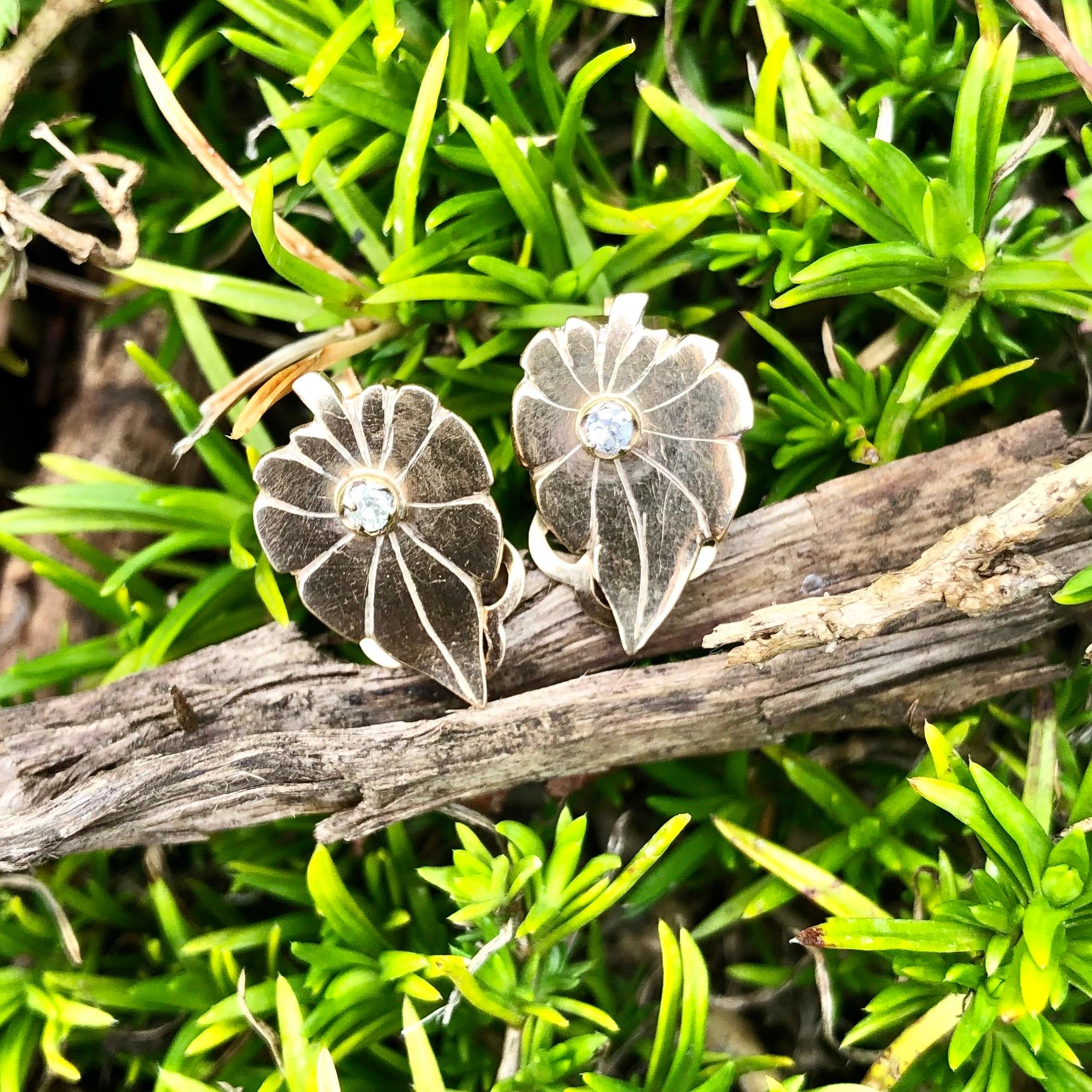 Art Deco Diamond and 9 Carat Gold Leaf Clip-On Earrings In Excellent Condition In Chipping Campden, GB