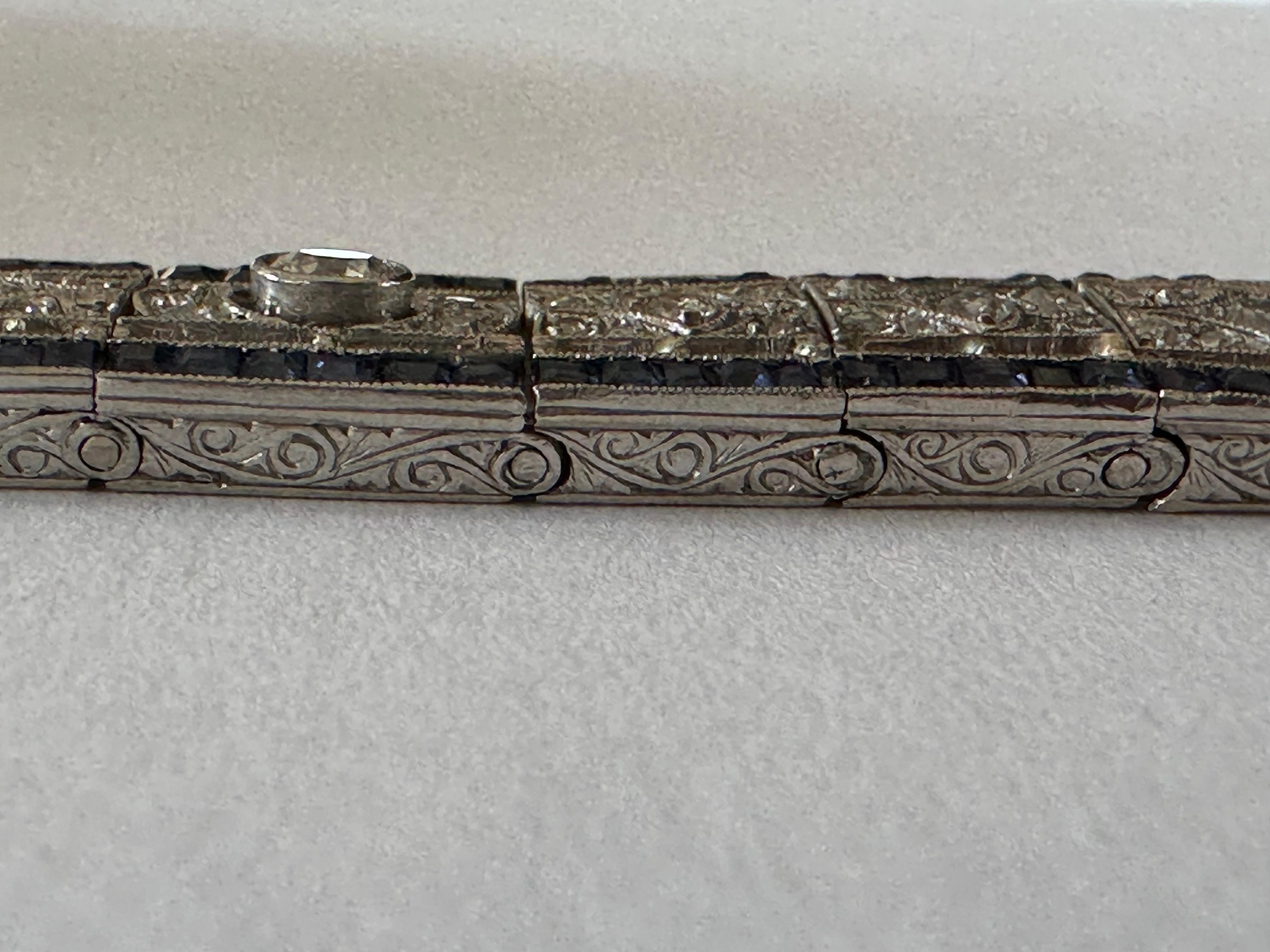 Women's Art Deco Diamond and Blue Sapphire Bracelet For Sale