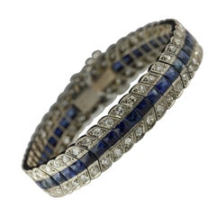 Bracelet à maillons Art déco serti de diamants et de saphirs bleus