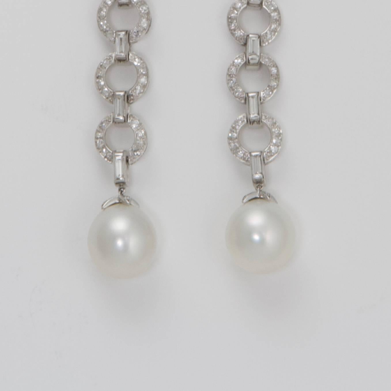Women's or Men's Art Deco Diamond and Cultured-Pearl Earrings from Paris, 1925 For Sale