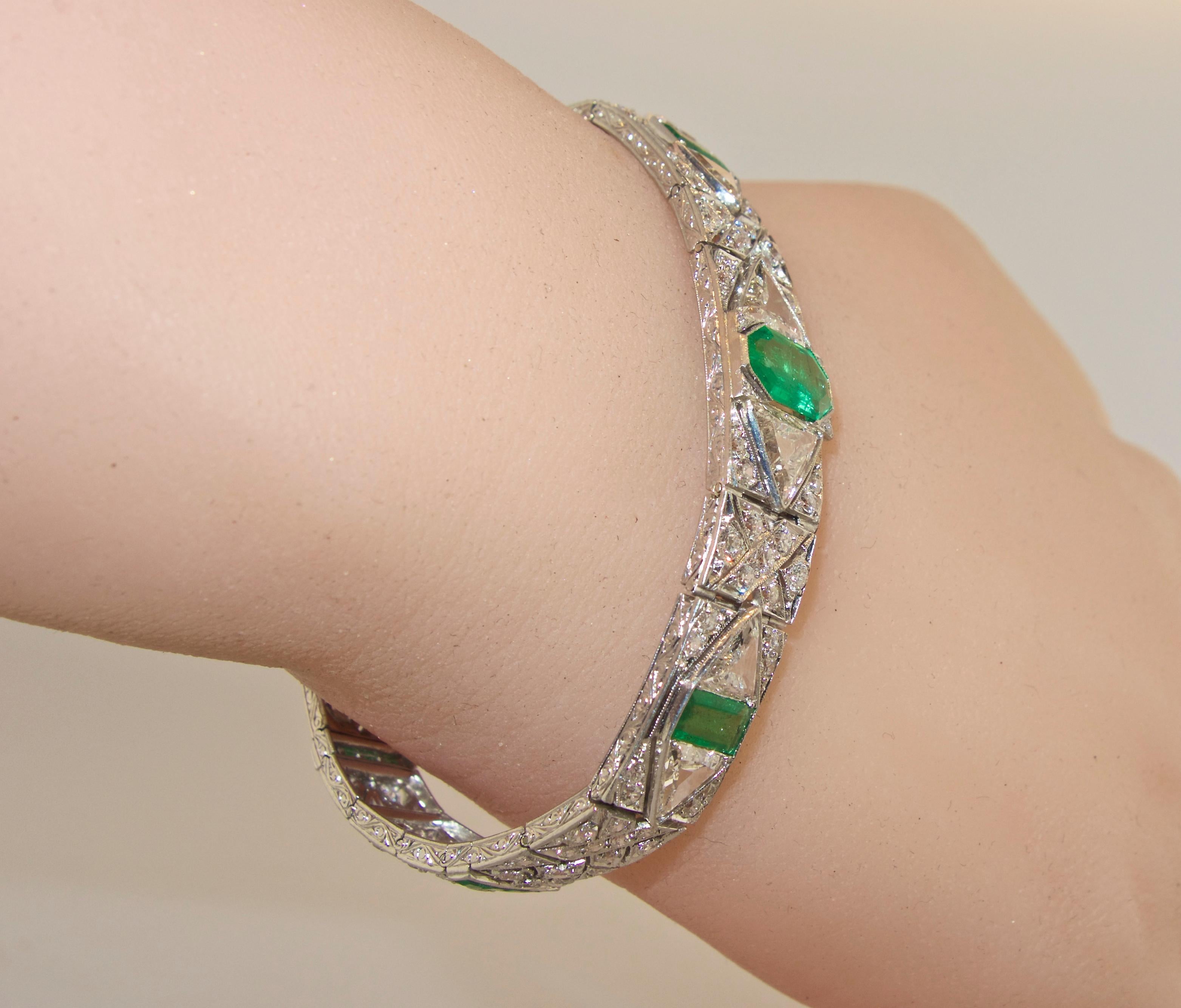Art Deco Diamond and Emerald Bracelet by E. M. Gattle, circa 1920 3