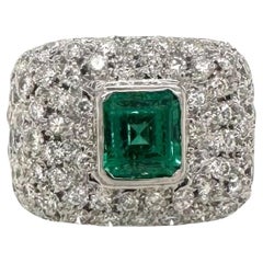 Art Deco Diamond and Emerald Cocktail 18k White Gold Ring, Size 7.5
