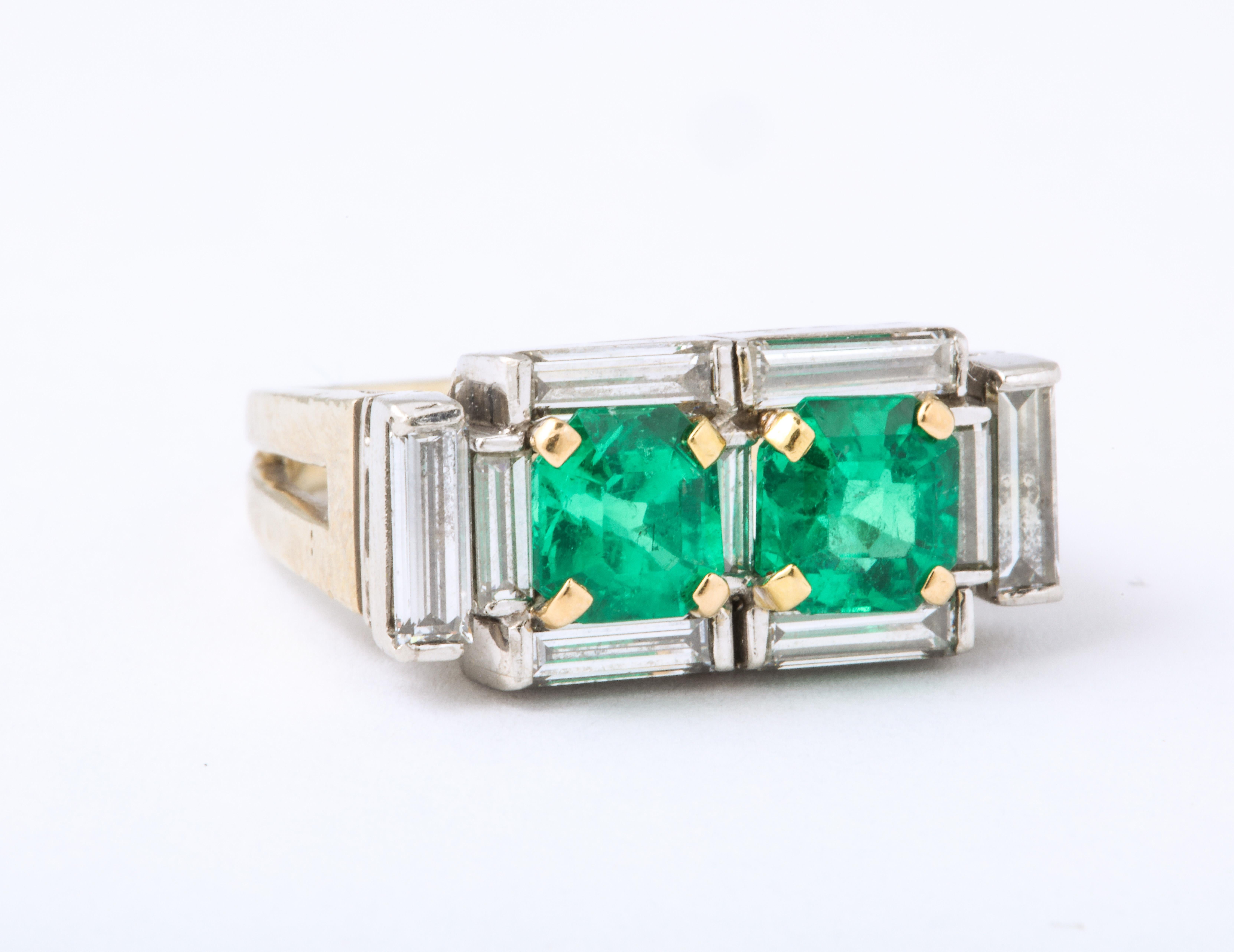 Ring aus Gold und Platin mit Diamanten und Smaragden im Art déco-Stil Damen im Angebot