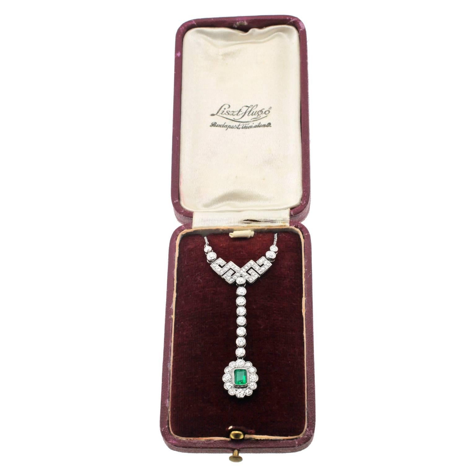Art Deco Diamond and Emerald Set Gold Necklace 1