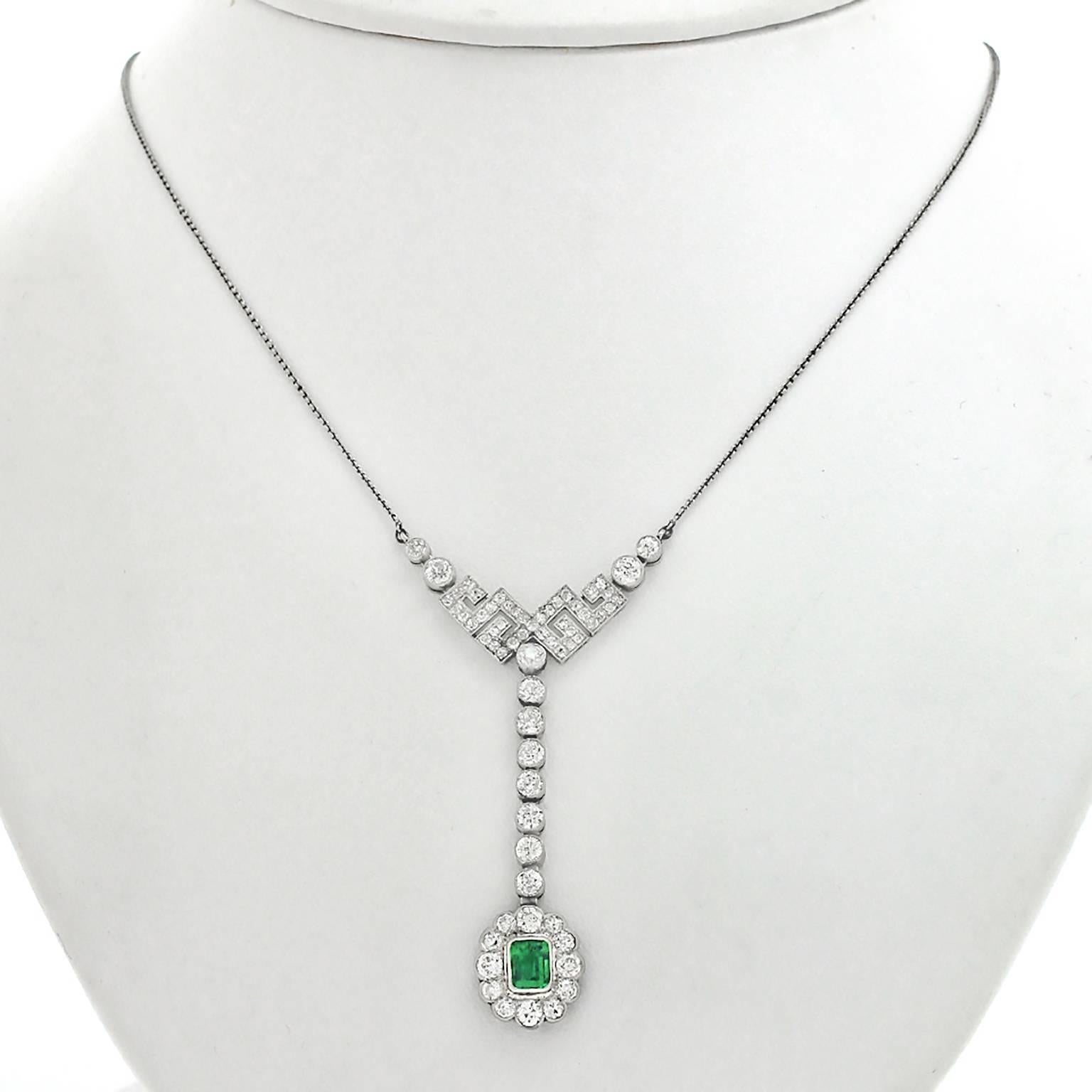 Art Deco Diamond and Emerald Set Gold Necklace 3