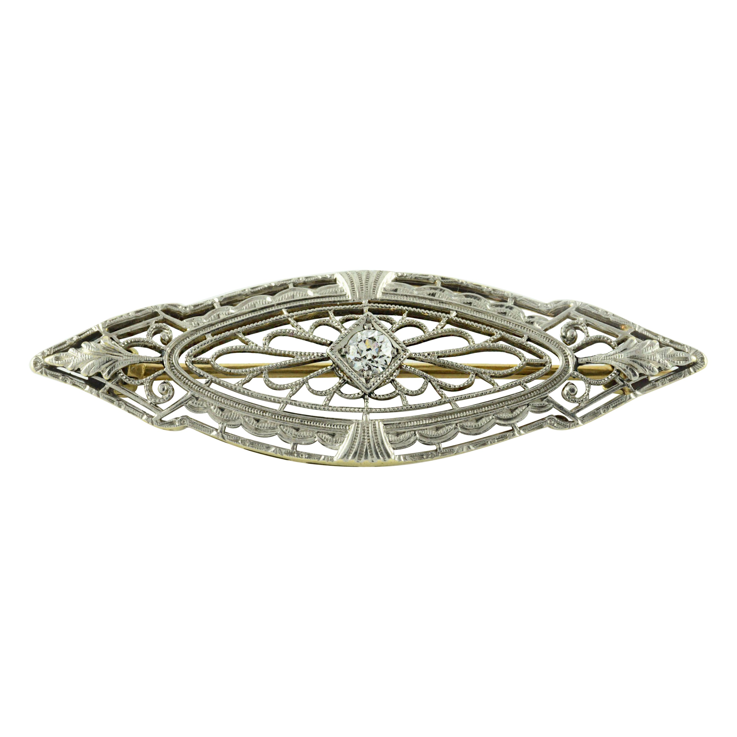 Spilla Art Deco con diamanti e filigrana