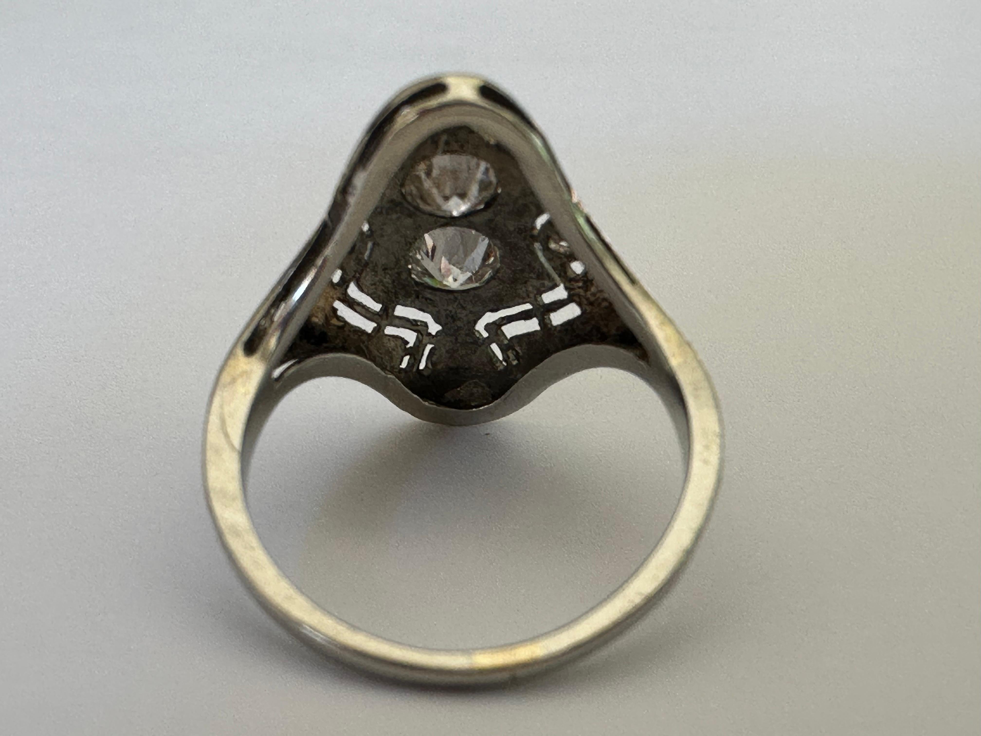 Art Deco Diamond and Filigree Dinner Ring In Good Condition For Sale In Denver, CO