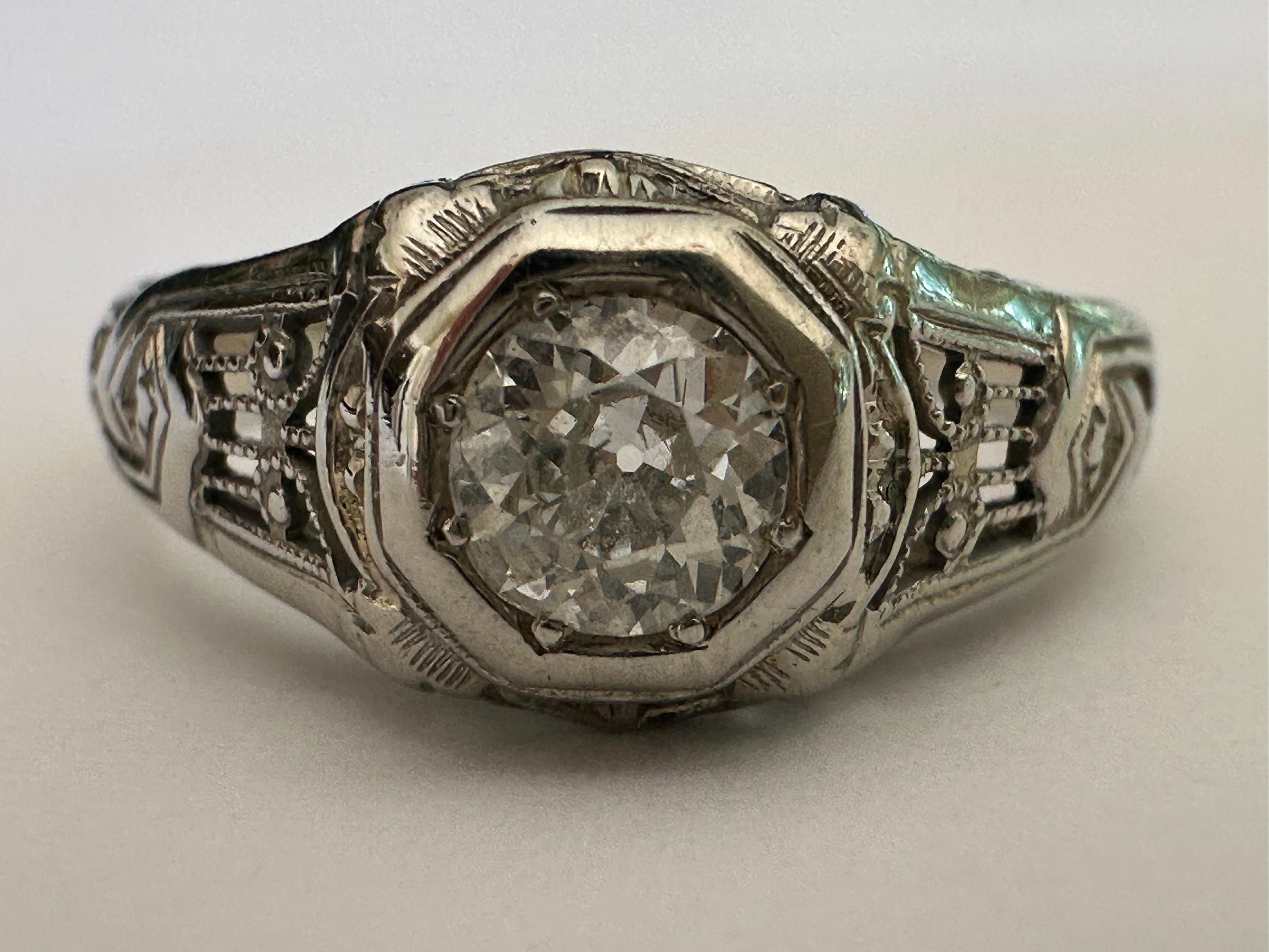 Bague de fiançailles Art déco en filigrane et diamant en vente 4