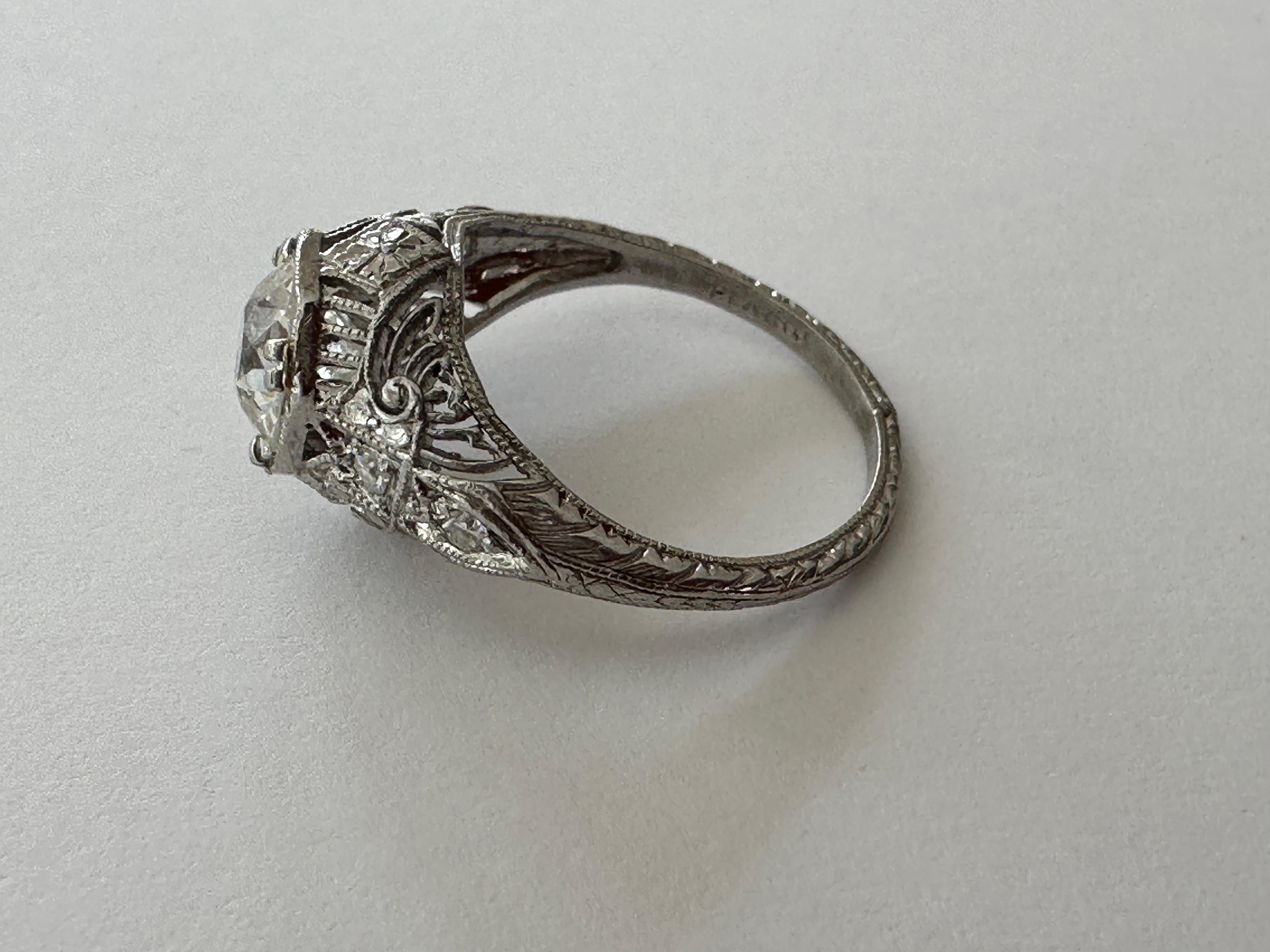 Art Deco Diamond and Filigree Pinky Ring For Sale 4