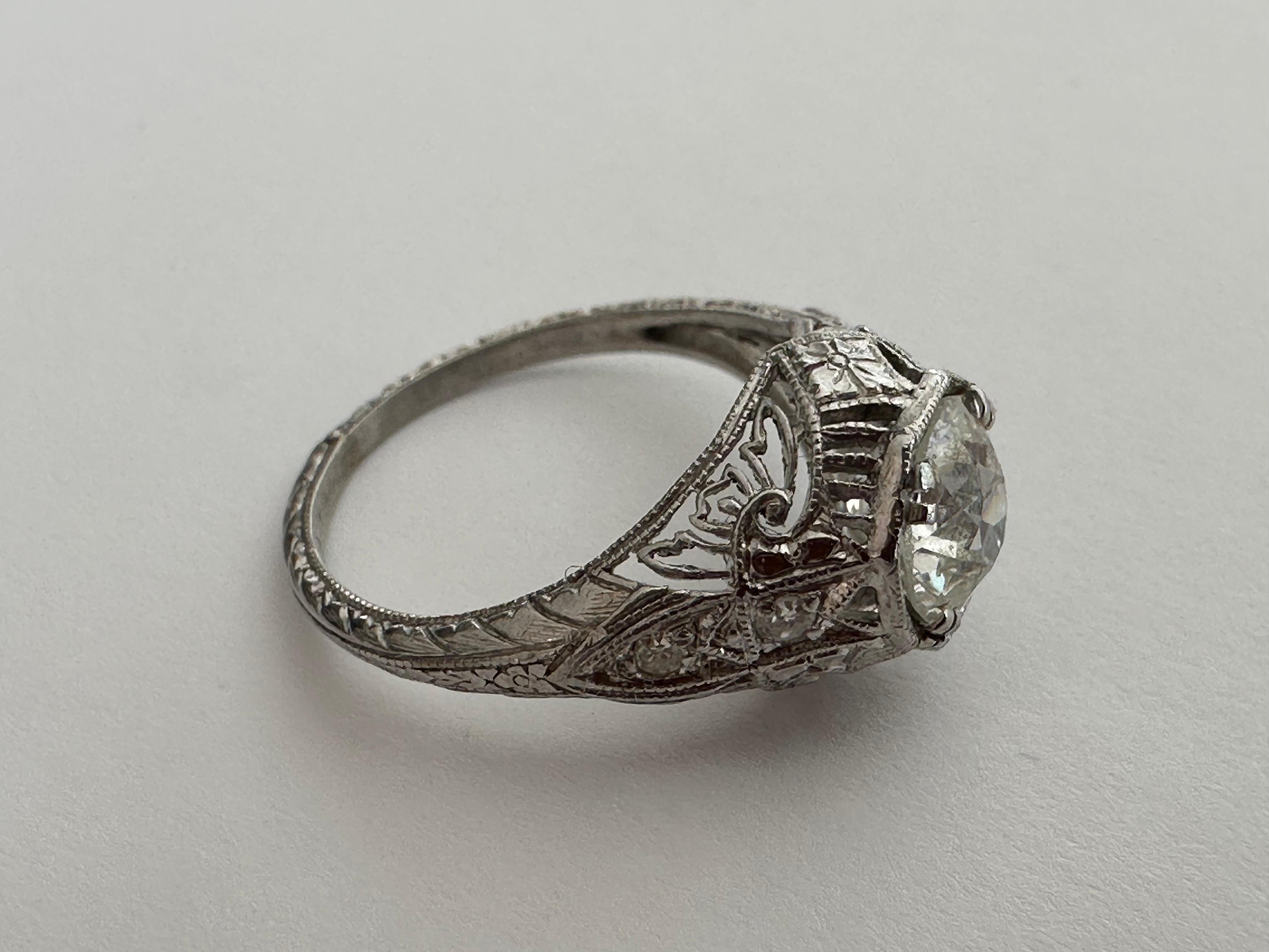 Art Deco Diamond and Filigree Pinky Ring For Sale 5