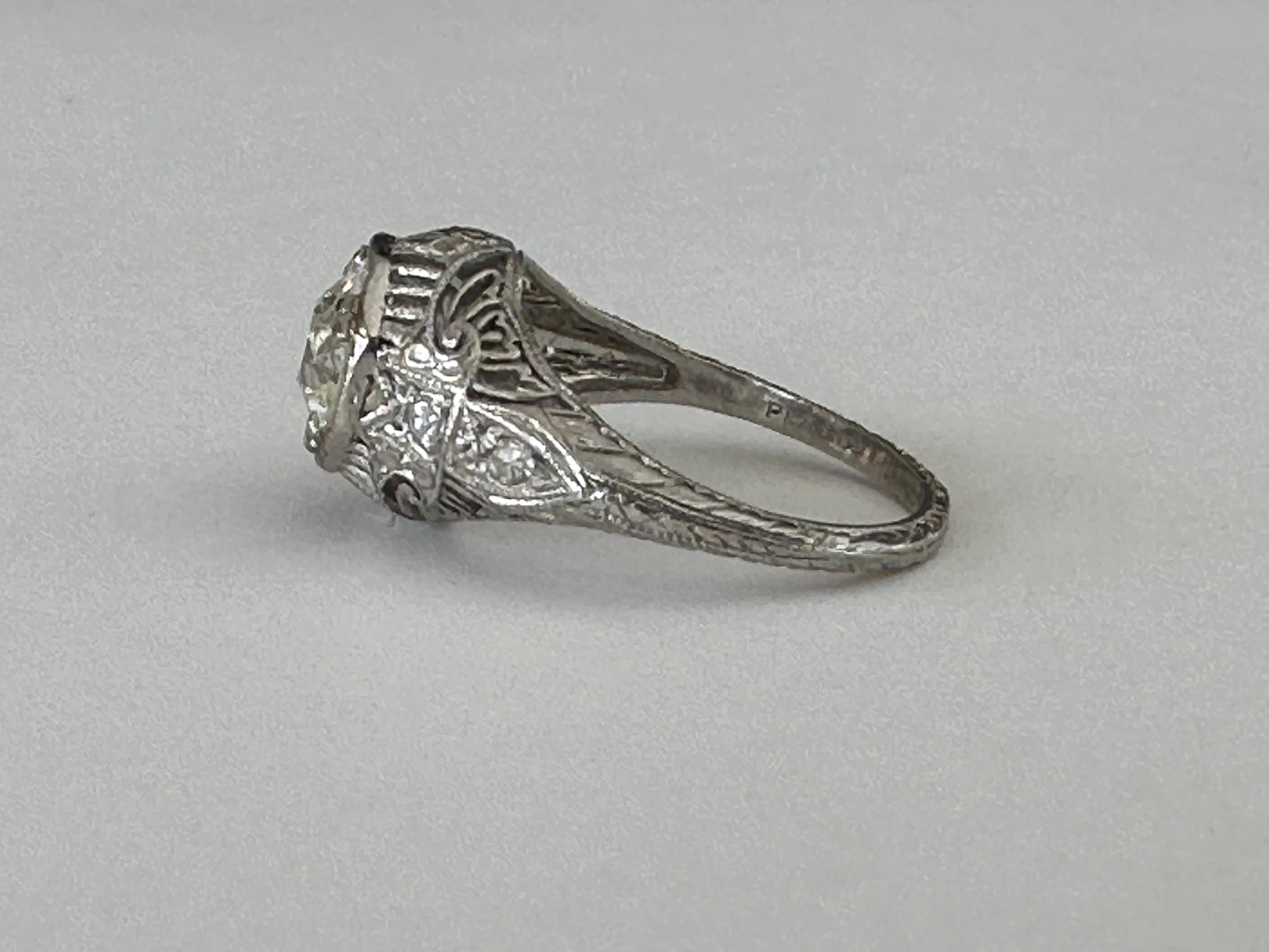 Art Deco Diamant und filigraner Pinky Ring (Art déco) im Angebot