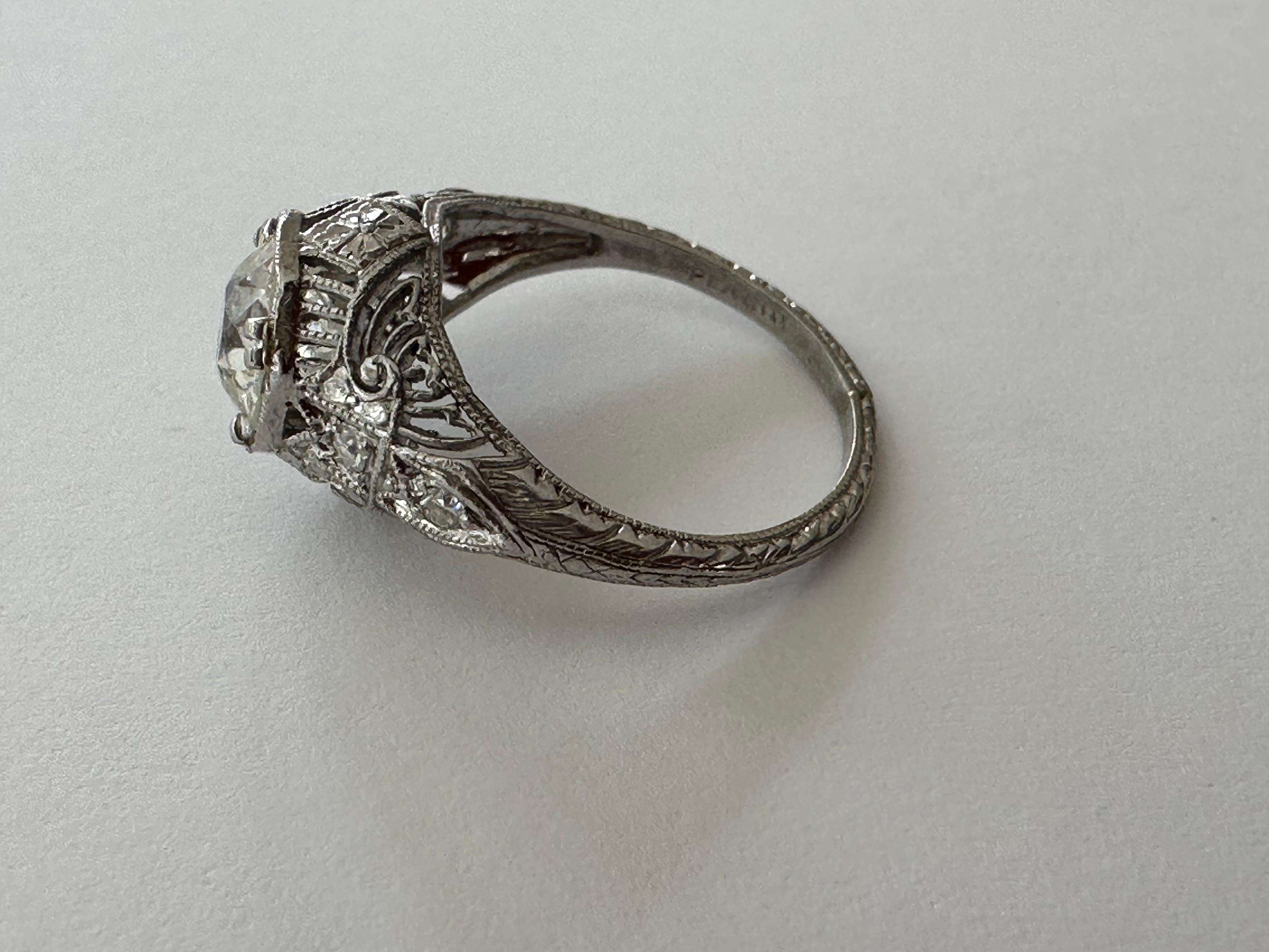 Art Deco Diamond and Filigree Pinky Ring For Sale 3