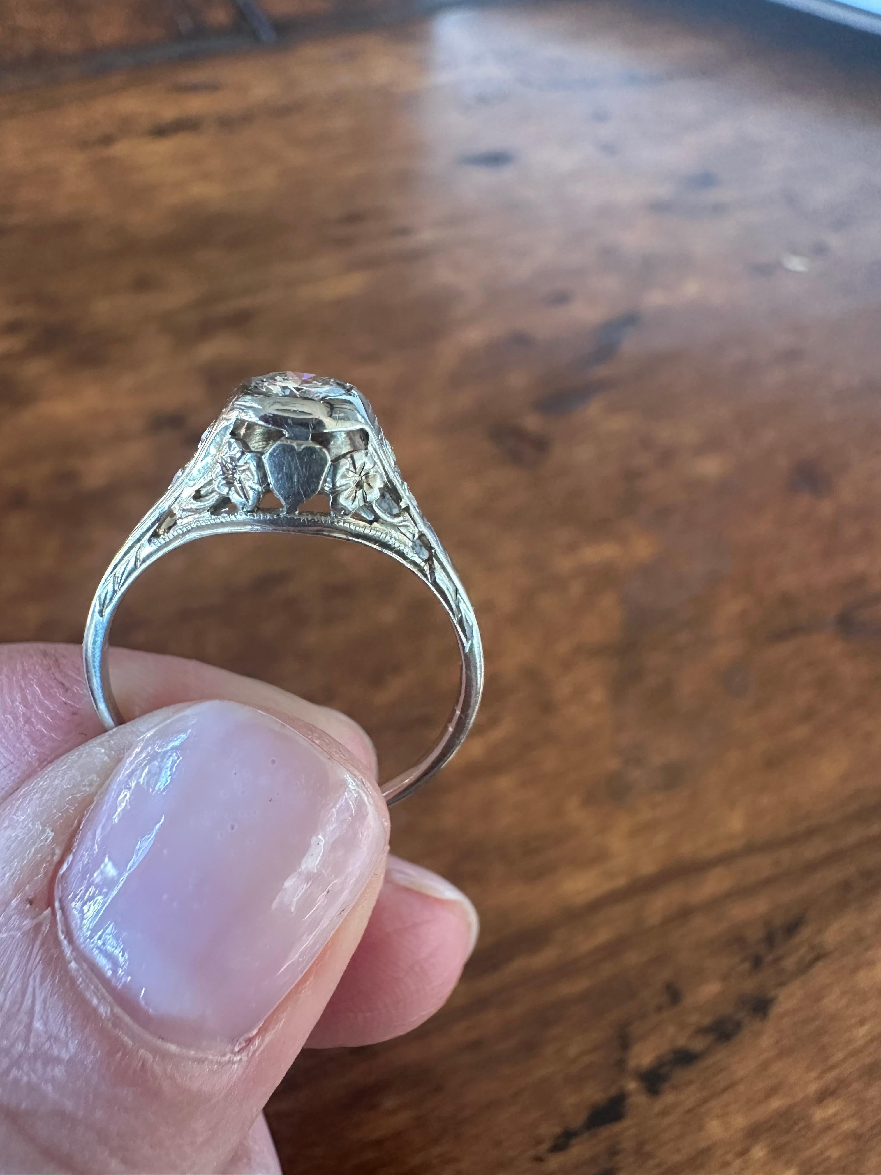 Women's Art Deco Diamond and Filigree Ring  For Sale
