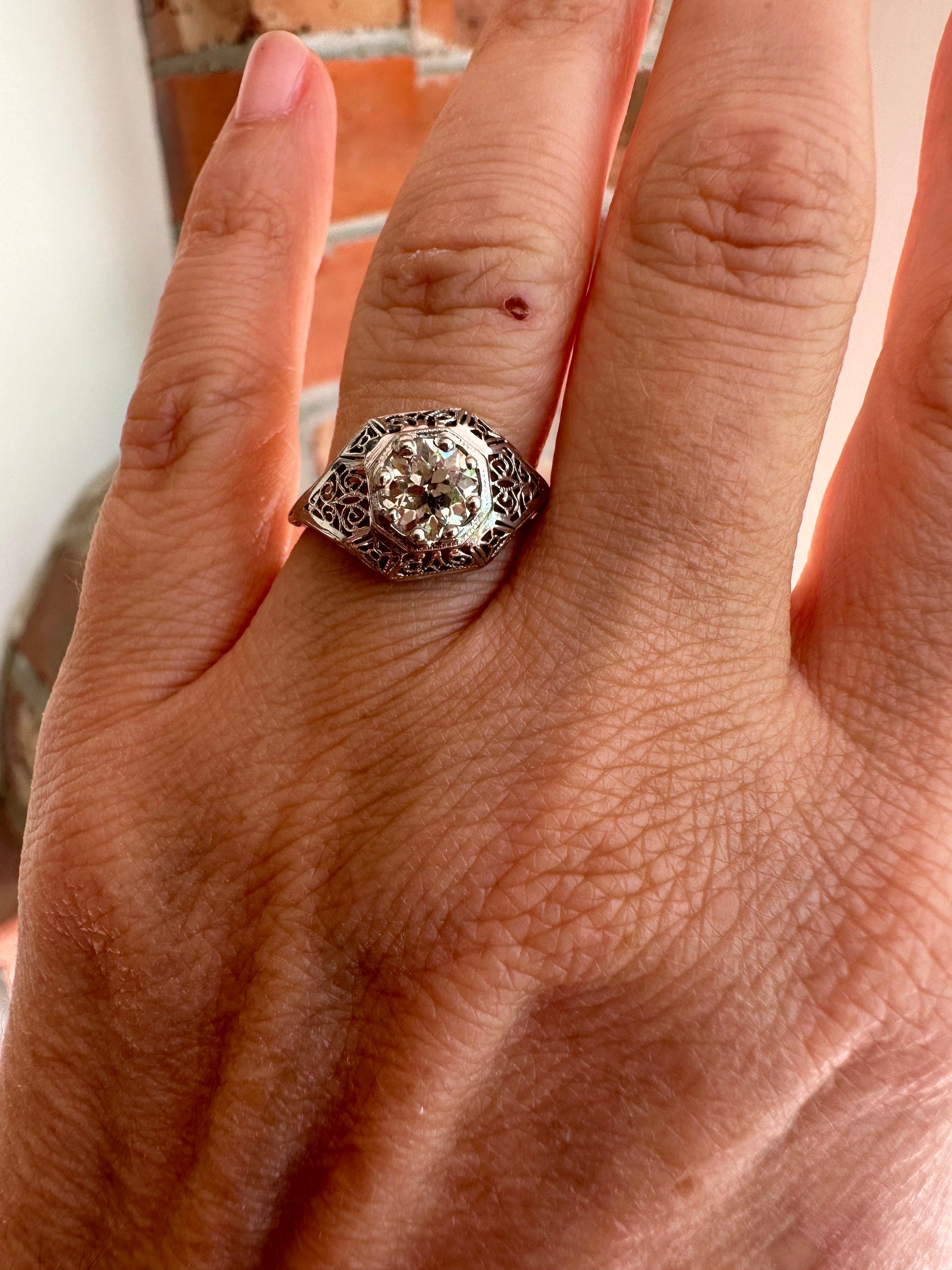 Art Deco Diamond and Filigree Ring  For Sale 2