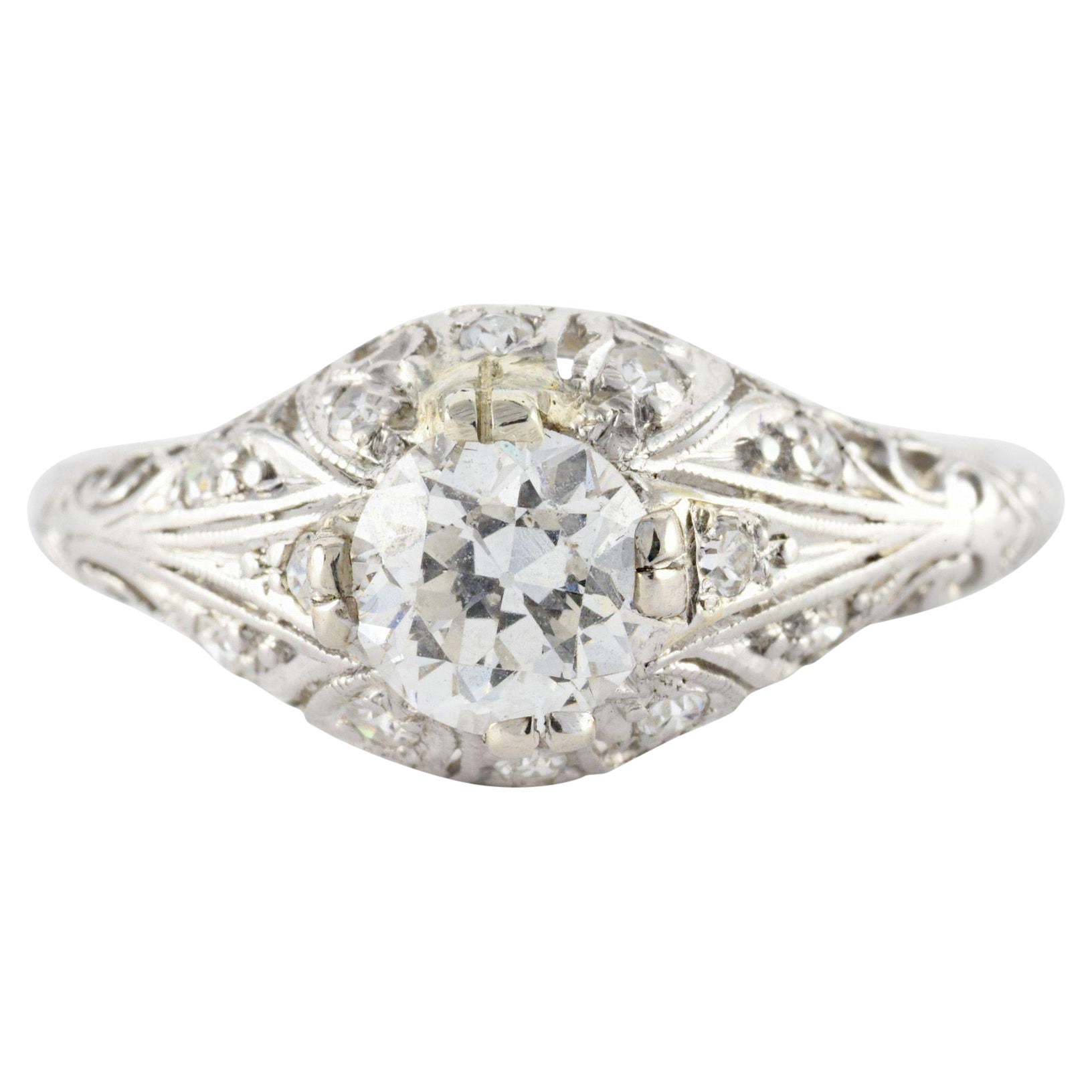 Anillo Art Déco de Diamantes y Filigrana
