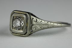 Anello solitario con diamante Art Deco