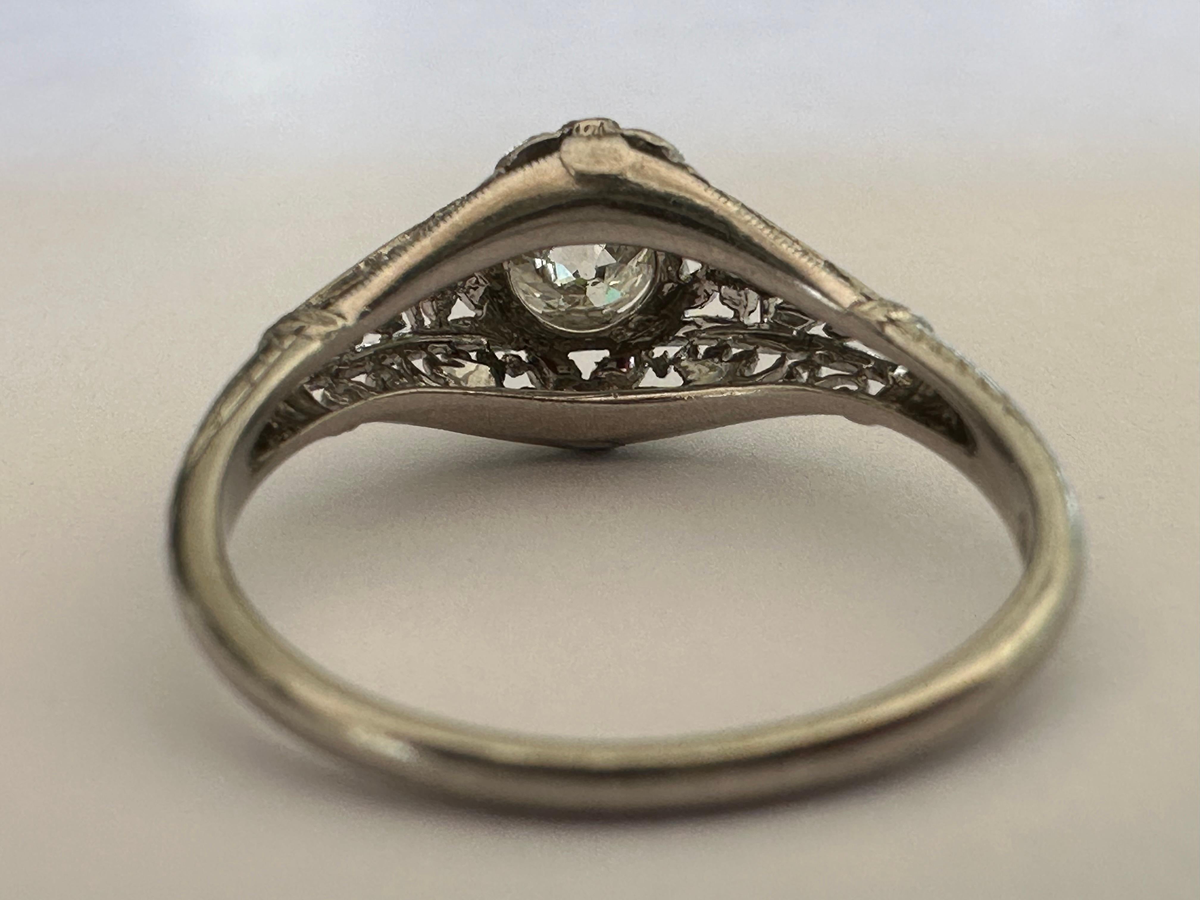 Women's Art Deco Diamond and Filigree Solitaire Ring  For Sale