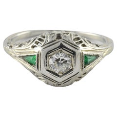 Retro Art Deco Diamond and Green Emerald Ring