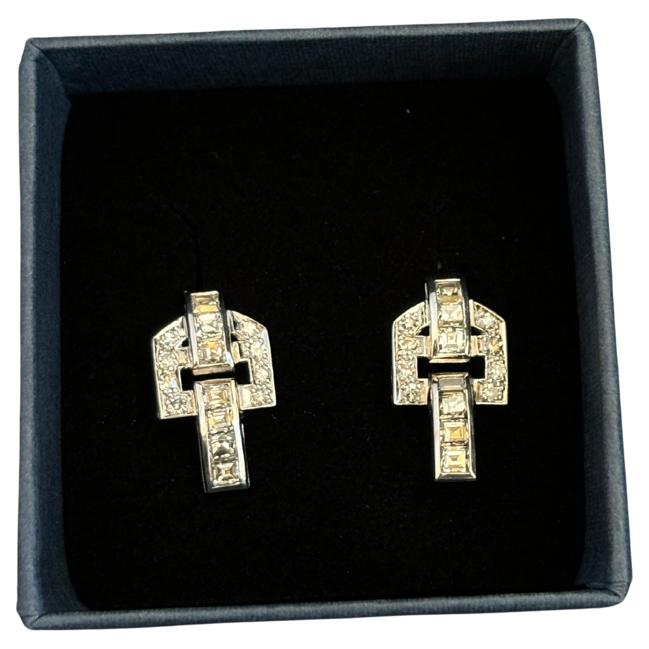 Art Deco Diamond and Grey Gold 18k Earrings For Sale