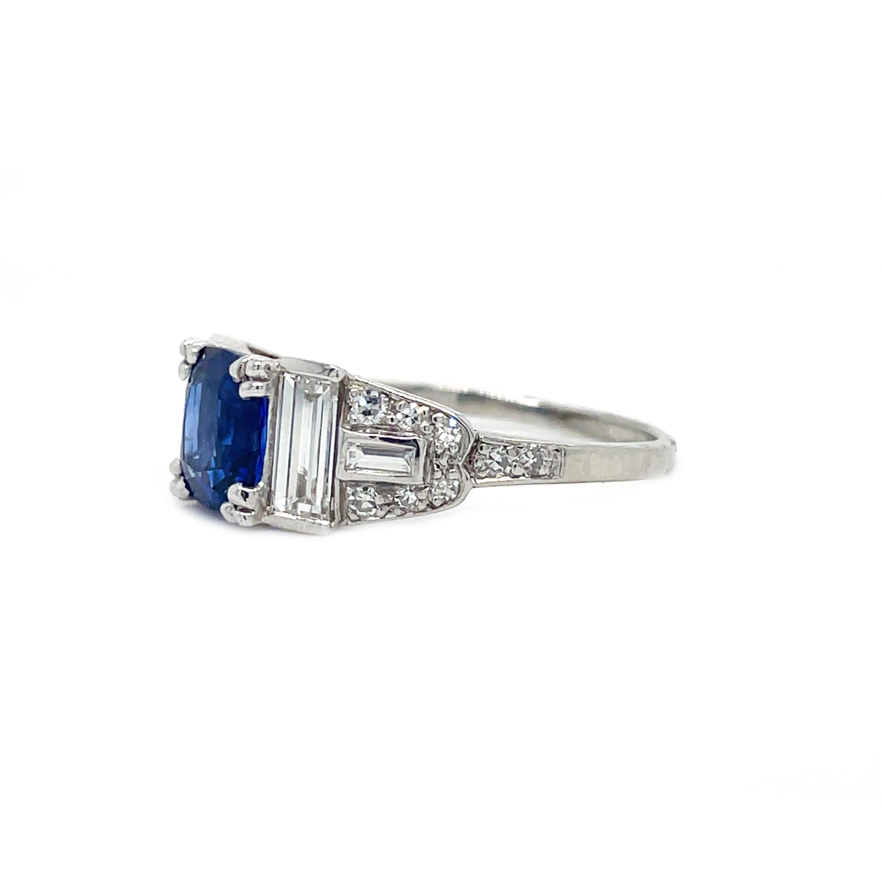 Art Deco Style Diamond and Heat Only Sapphire Ring For Sale 2