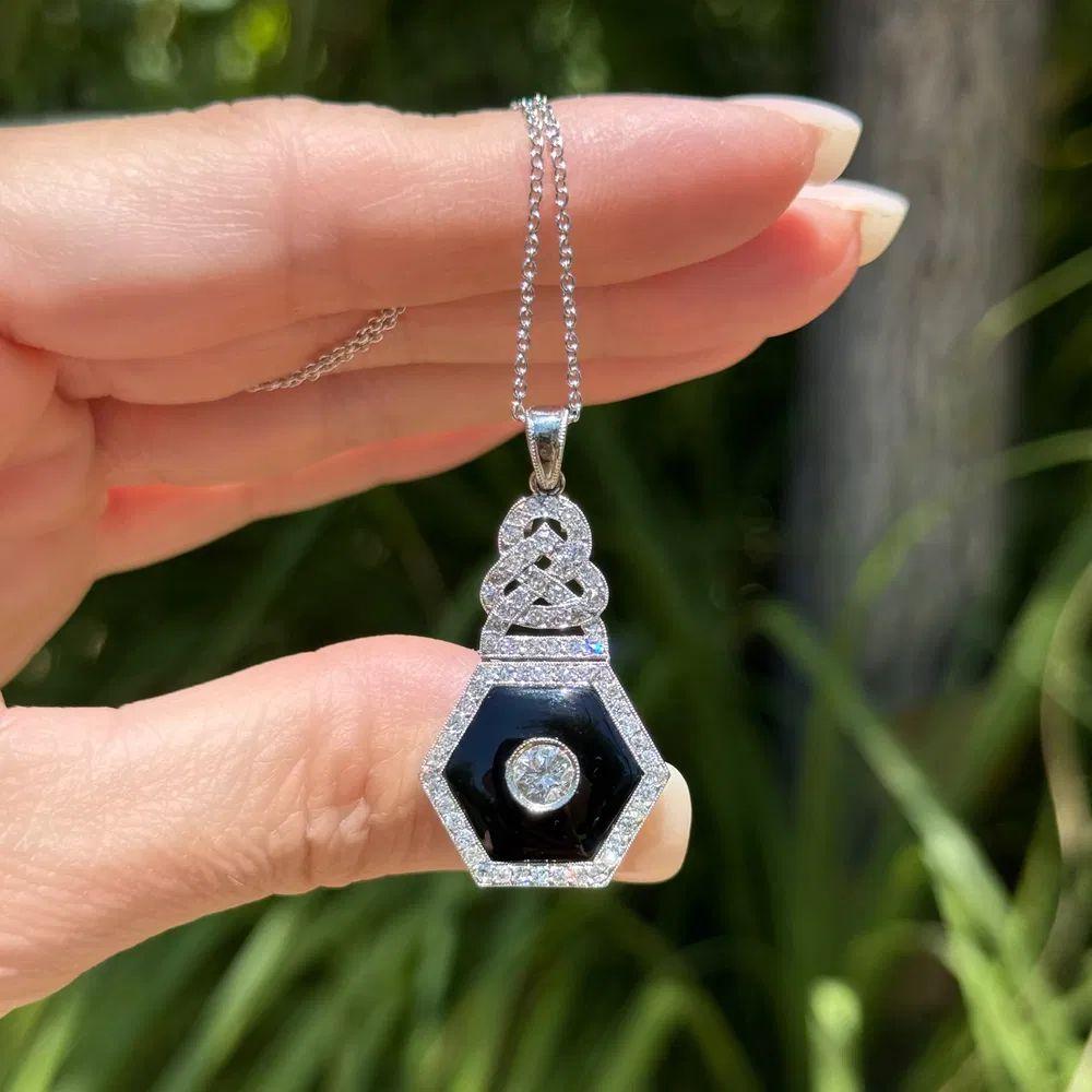 Mixed Cut Art Deco Diamond and Hexagon Onyx Platinum Vintage Statement Pendant Necklace For Sale