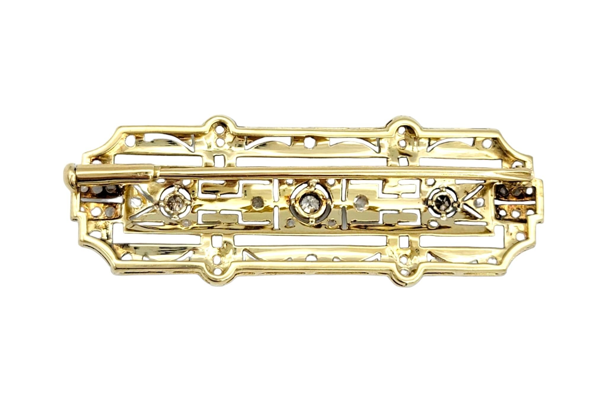 Art Deco Diamond and Milgrain Bar Brooch in 18 Karat Yellow Gold and Platinum In Good Condition For Sale In Scottsdale, AZ
