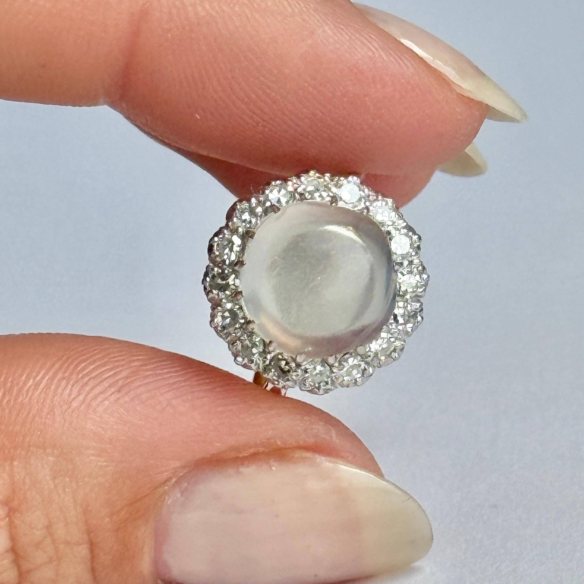Cabochon Art Deco Diamond and Moonstone 18 Carat Gold and Platinum Ring For Sale