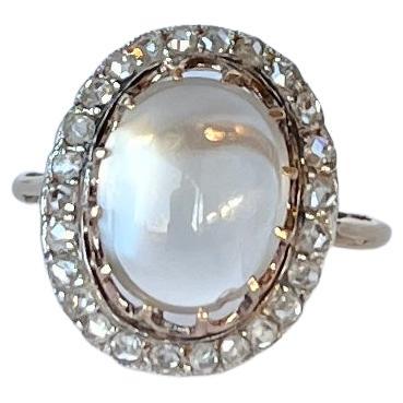Art Deco Diamond and Moonstone 18 Carat Gold and Platinum Ring For Sale
