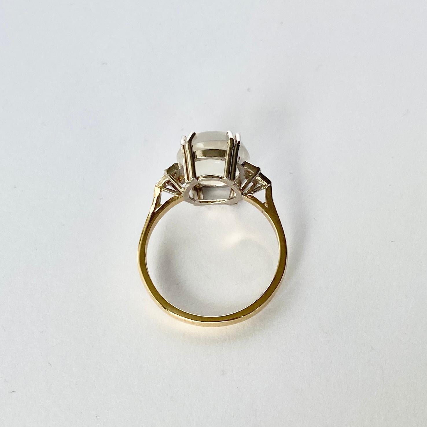 Cabochon Art Deco Diamond and Moonstone 9 Carat Gold and Platinum Ring