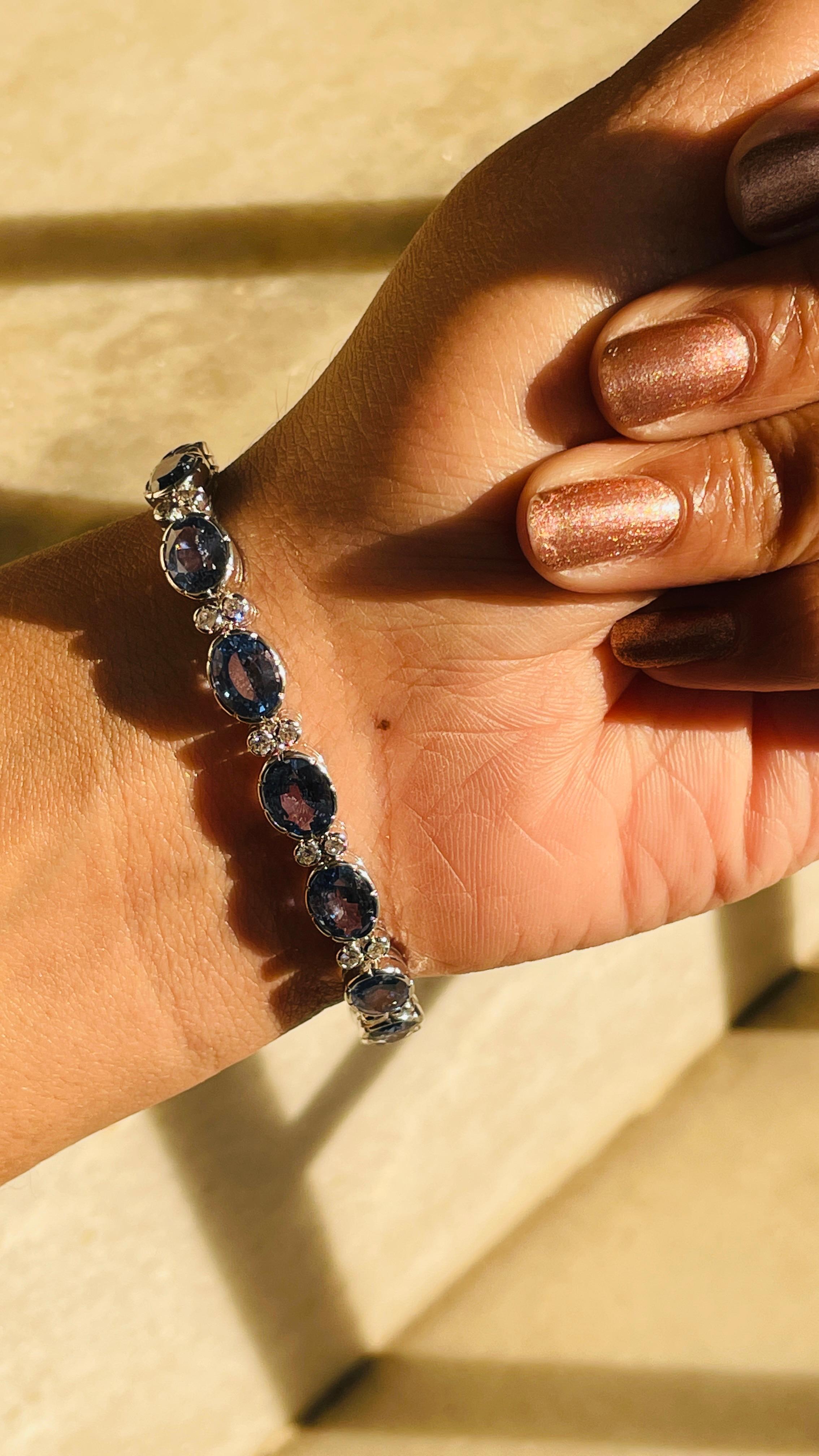 Blue sapphire and Diamond bracelet in 18K Gold. It has a perfect oval cut gemstone to make you stand out on any occasion or an event.
A tennis bracelet is an essential piece of jewelry when it comes to your wedding day. The sleek and elegant style