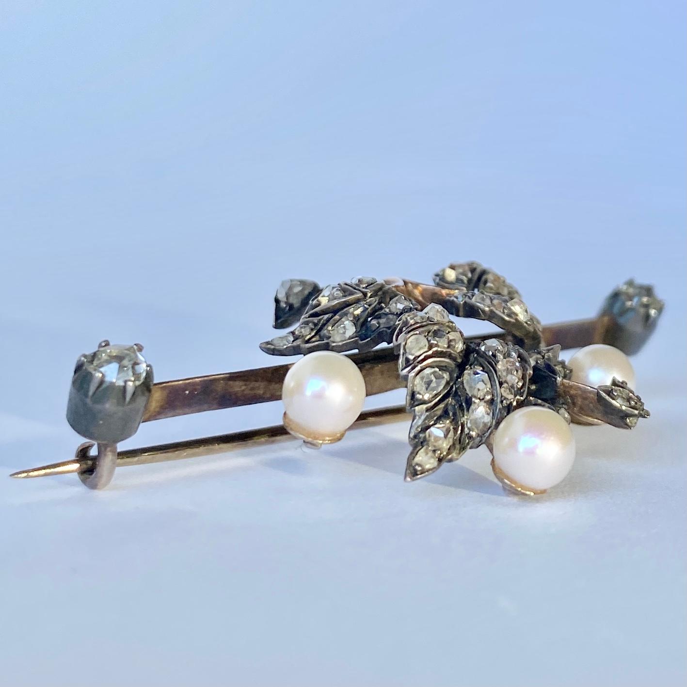 Broche Art déco en or 18 carats avec diamants et perles Pour femmes en vente
