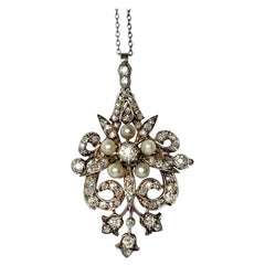 Pendentif ou broche Art déco en or blanc 18 carats avec diamants et perles