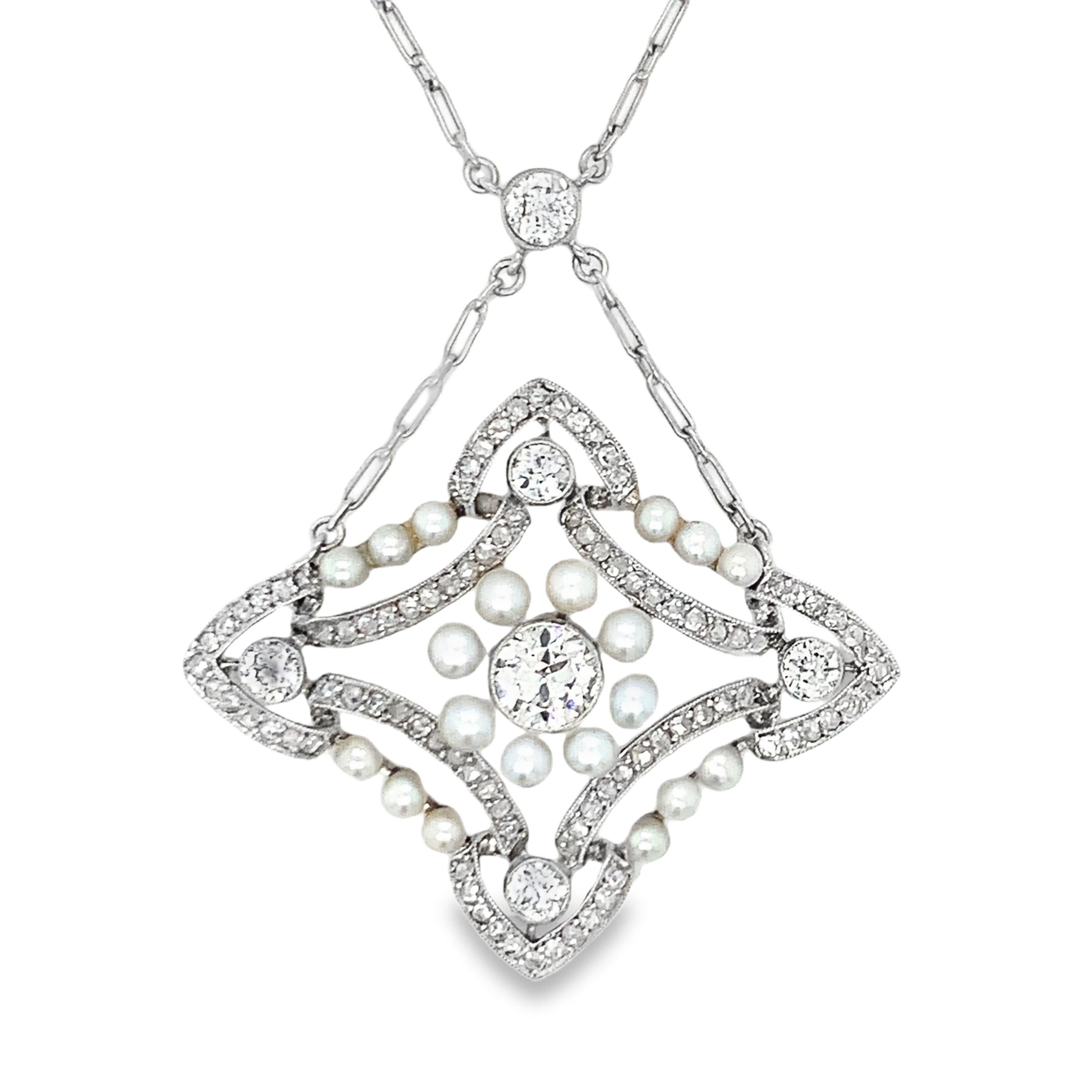 Taglio a rosa Ciondolo Art Deco in platino con diamanti e perle in vendita