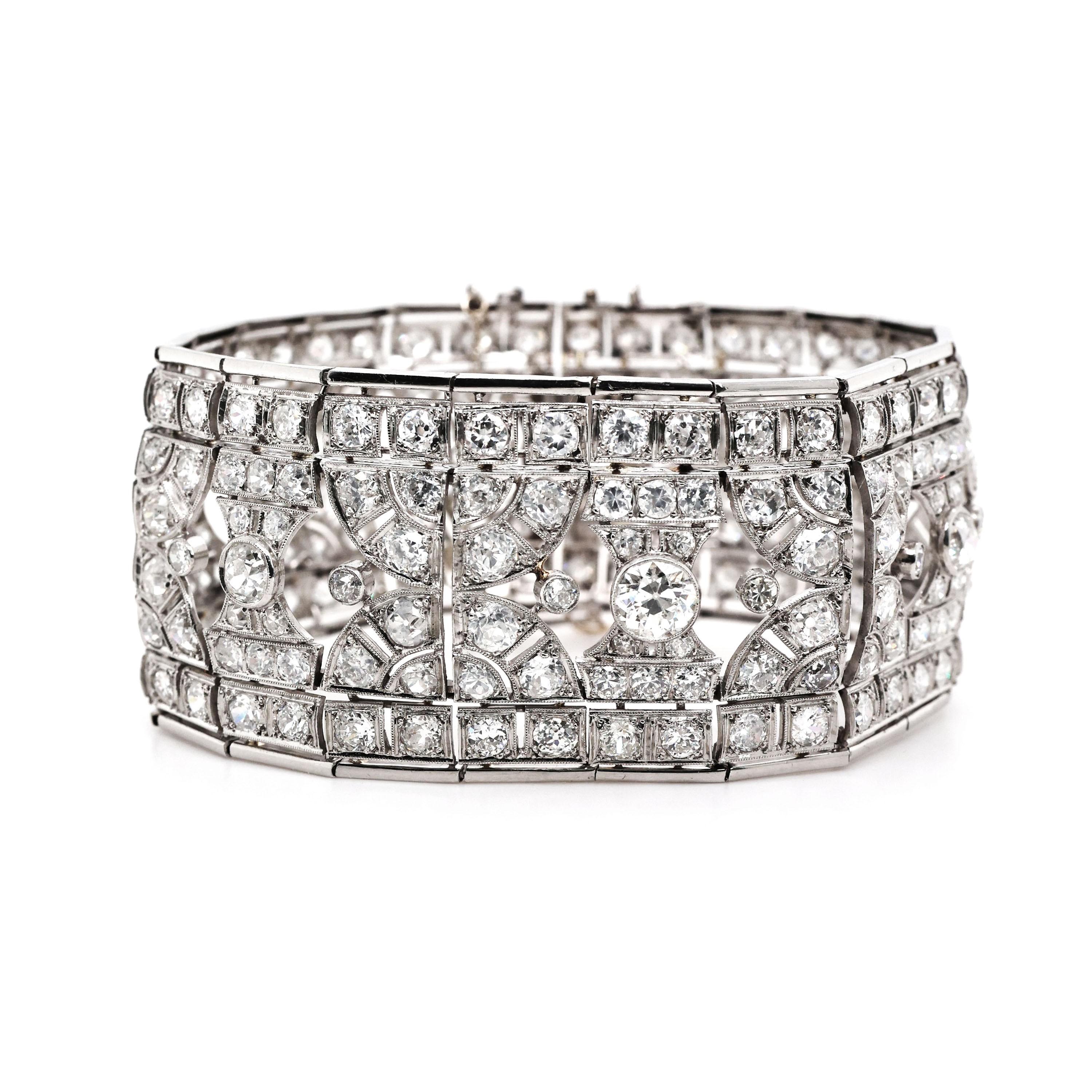 Art-Déco-Armband aus Platin mit Diamanten und Platin, 30,00 Karat, um 1930 (Art déco)