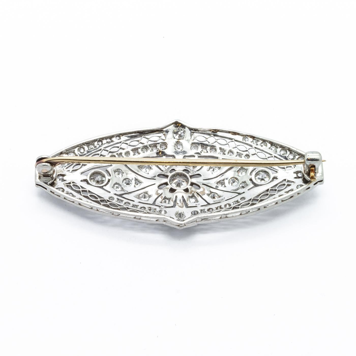 Art Deco Diamond and Platinum Brooch, circa 1925 In Good Condition For Sale In London, GB