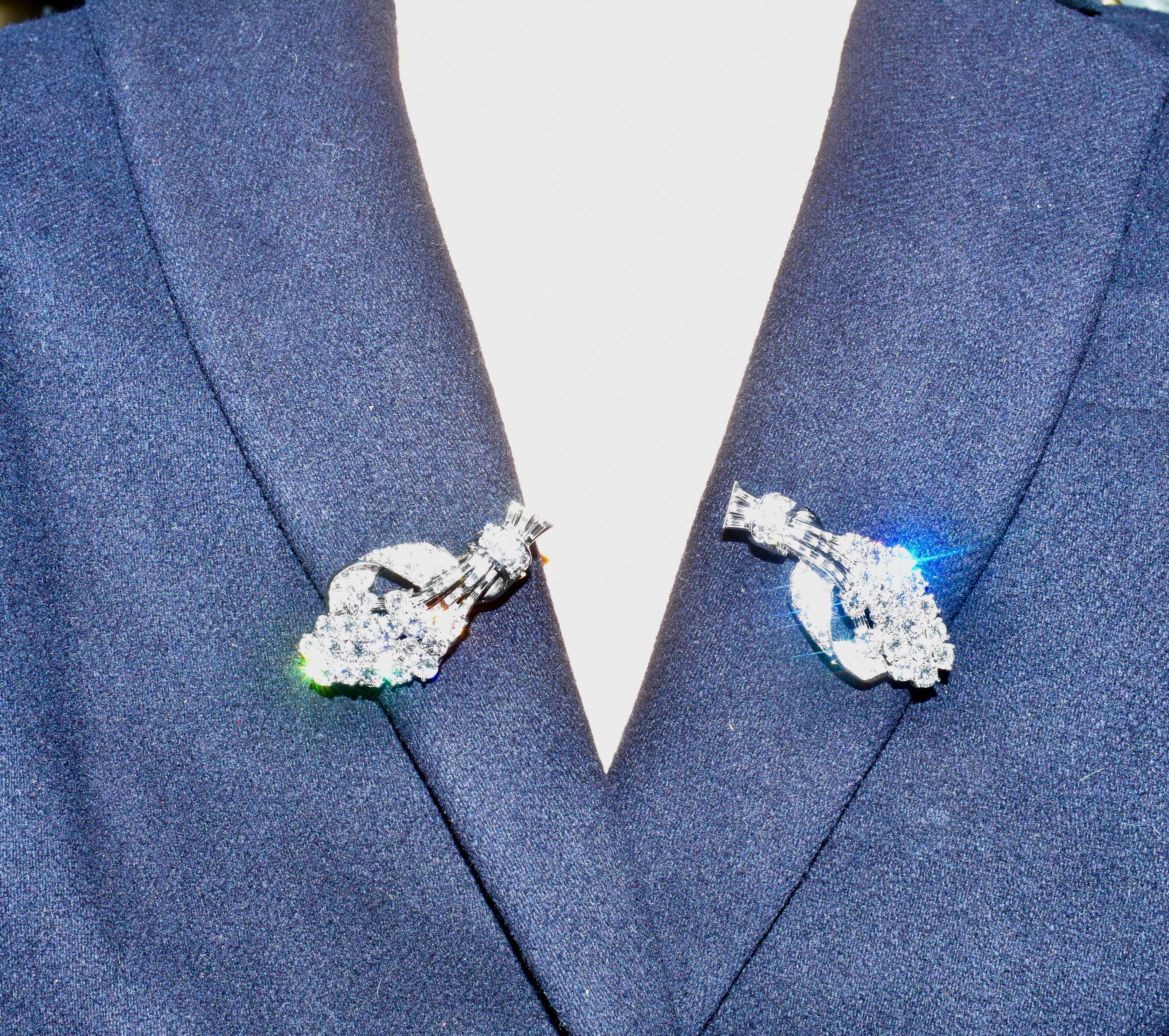 Art Deco Diamond and Platinum Double Clip Brooch, c. 1930 2