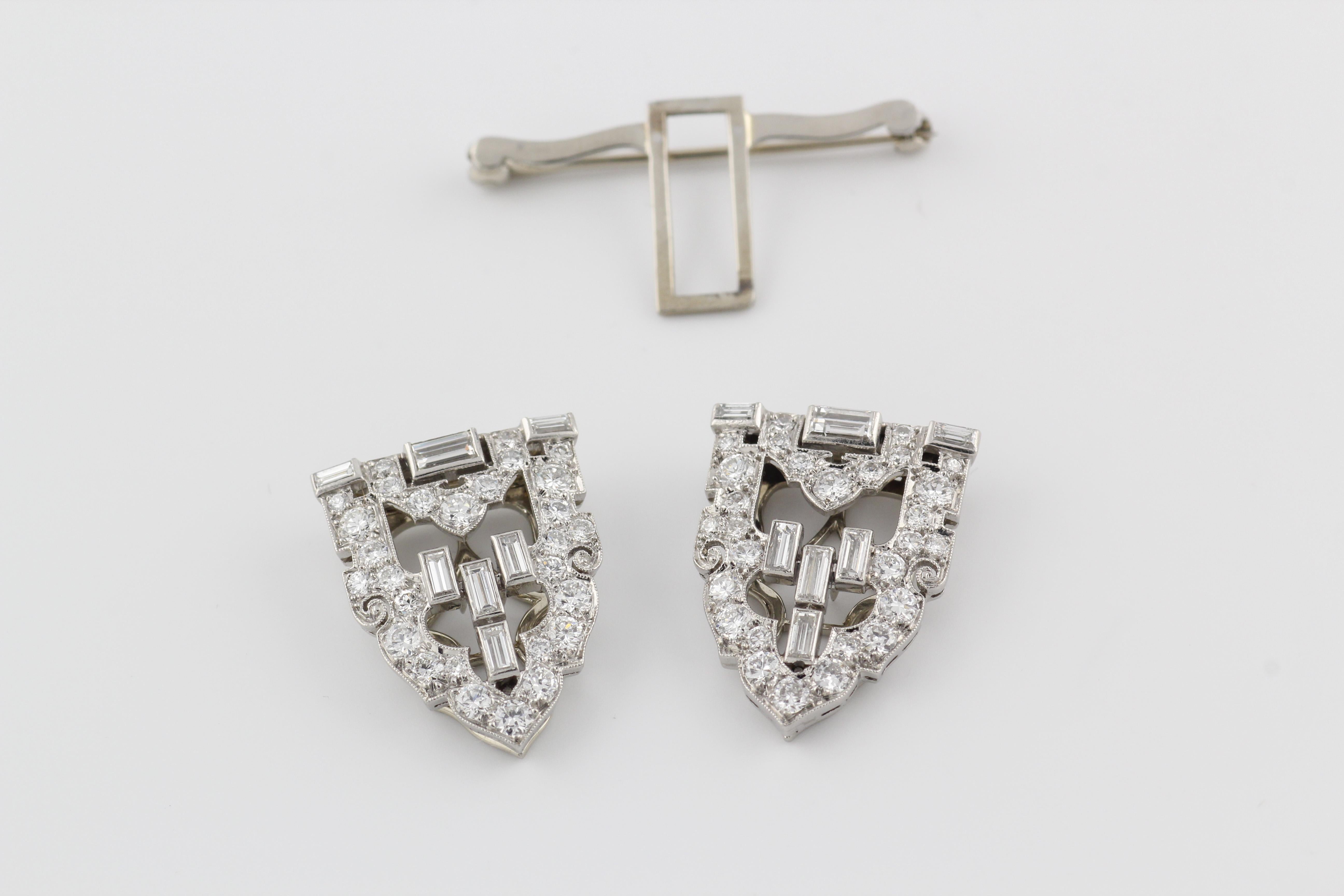 Art Deco Diamond and Platinum Double Clip Brooch For Sale at 1stDibs
