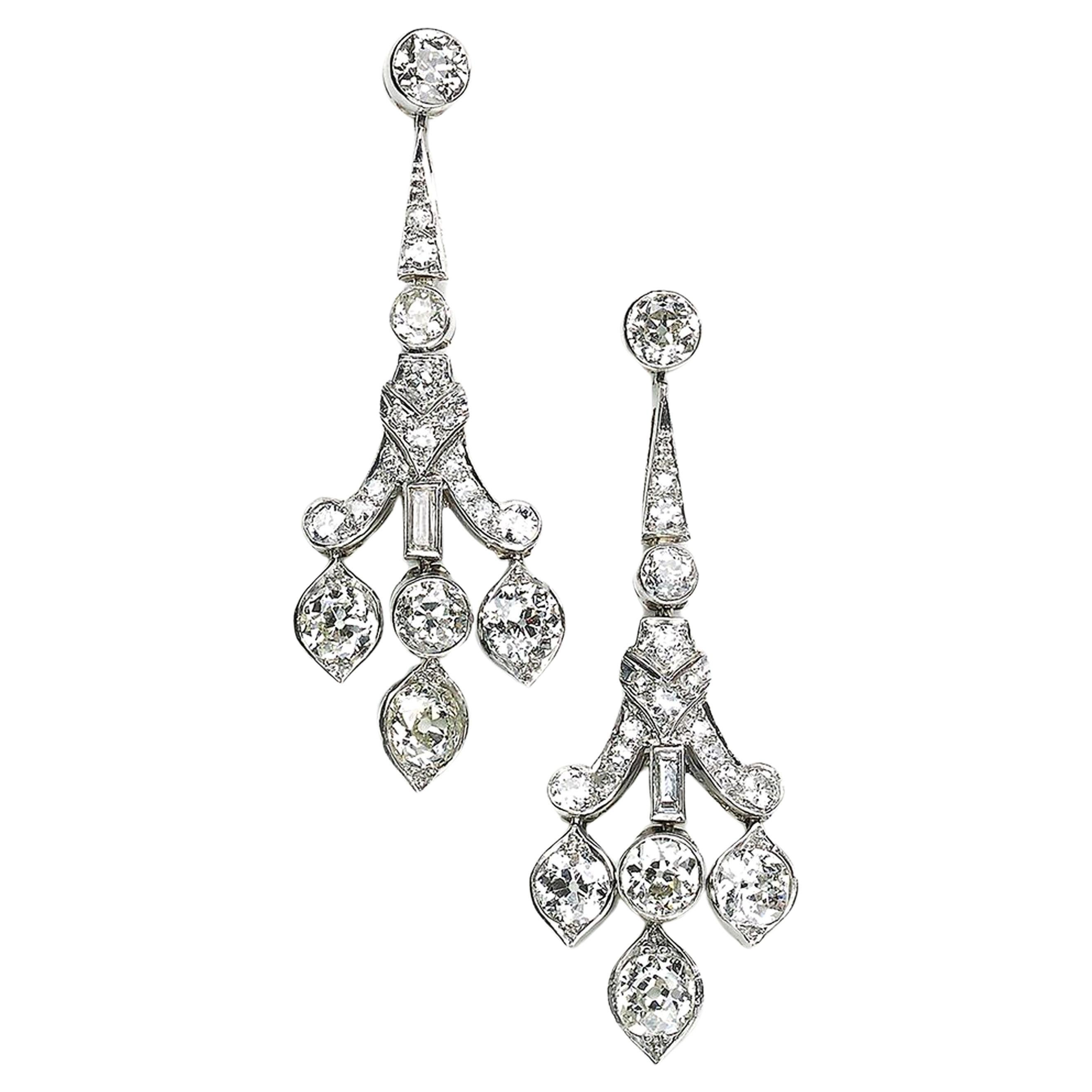 Pendants d'oreilles Art déco en diamant et platine, Circa 1920