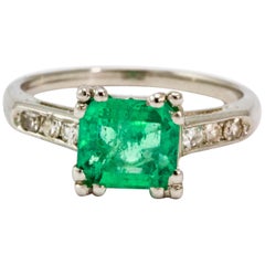Antique Art Deco Diamond and Platinum Emerald Ring
