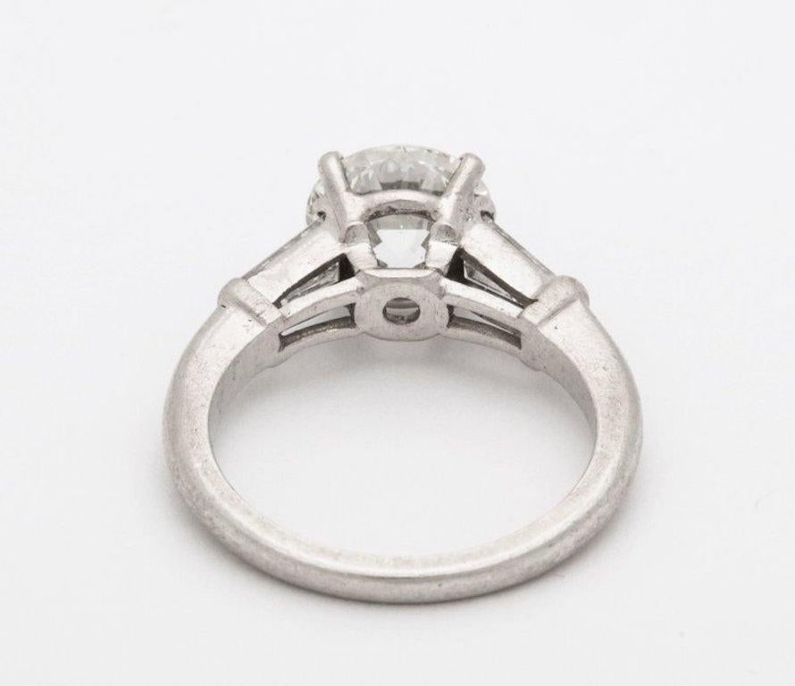 Art Deco Diamond and Platinum Engagement Ring In Good Condition For Sale In New York, NY