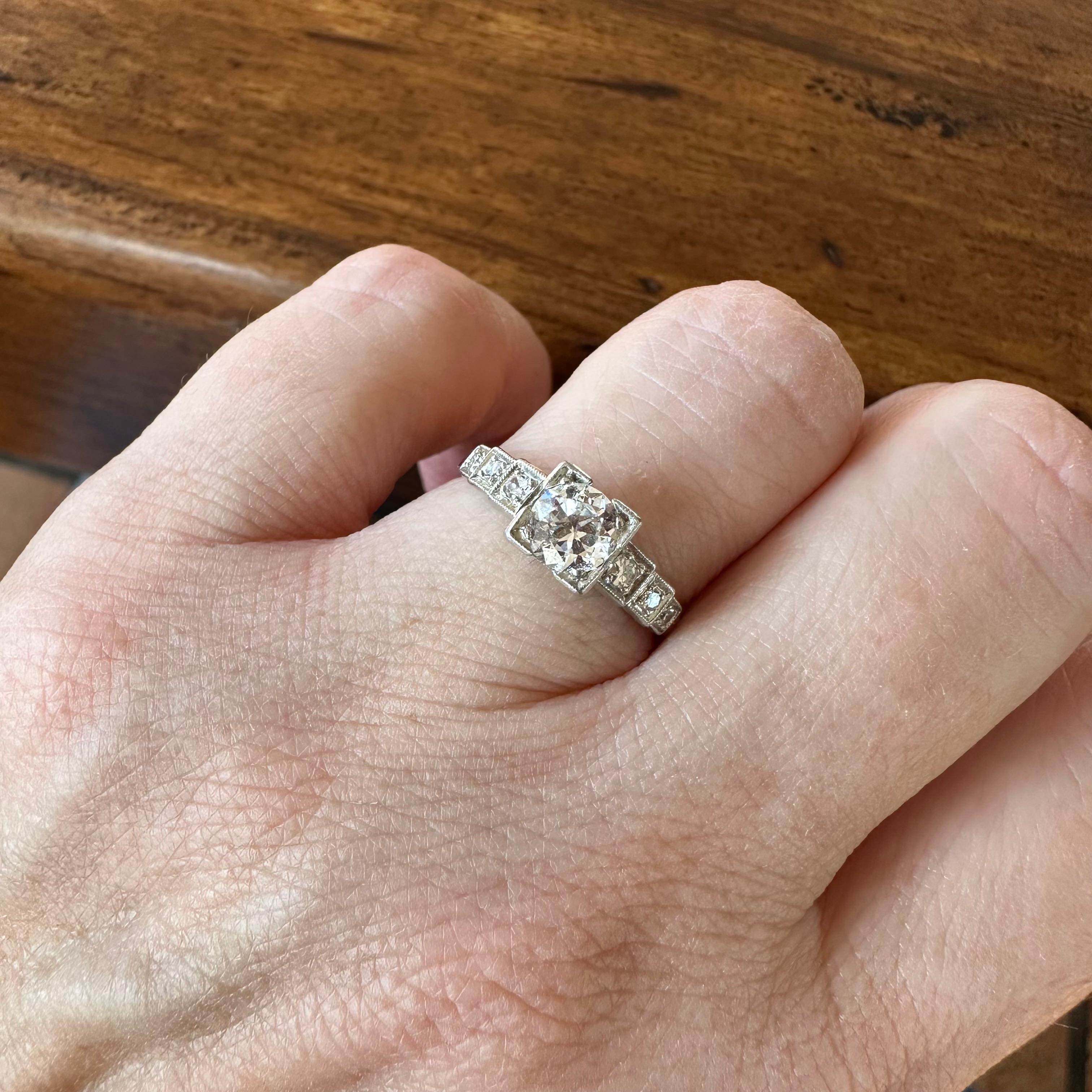 Art Deco Diamond and Platinum Engagement Ring  For Sale 4
