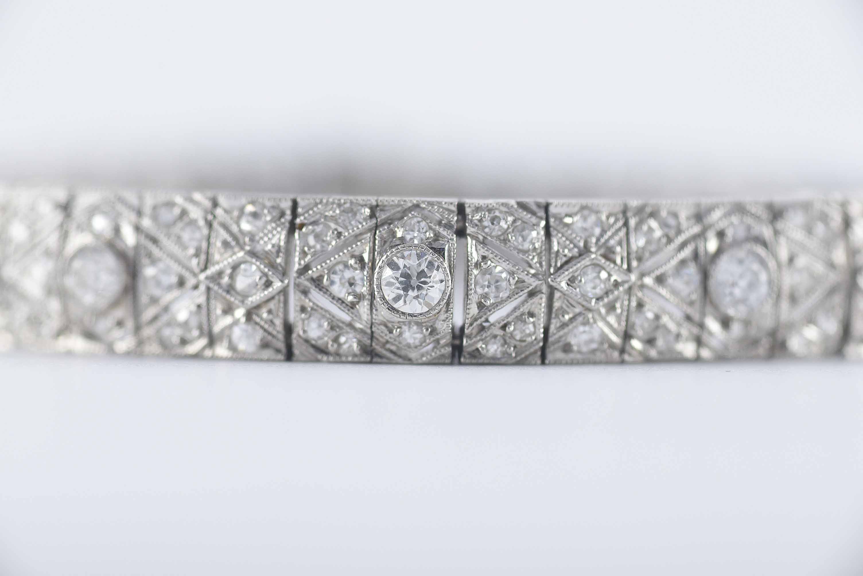 Old European Cut Art Deco Diamond and Platinum Link Bracelet