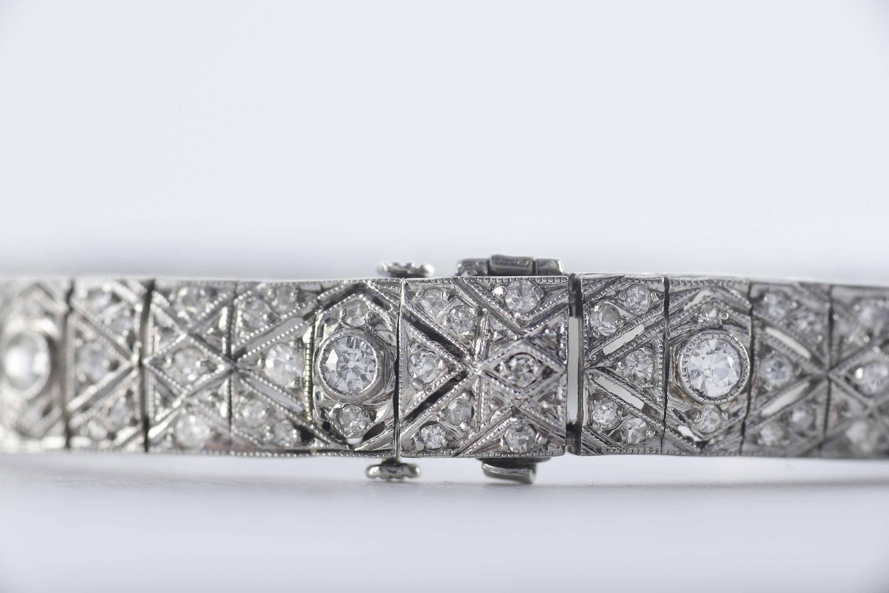 Art Deco Diamond and Platinum Link Bracelet In Good Condition In Denver, CO