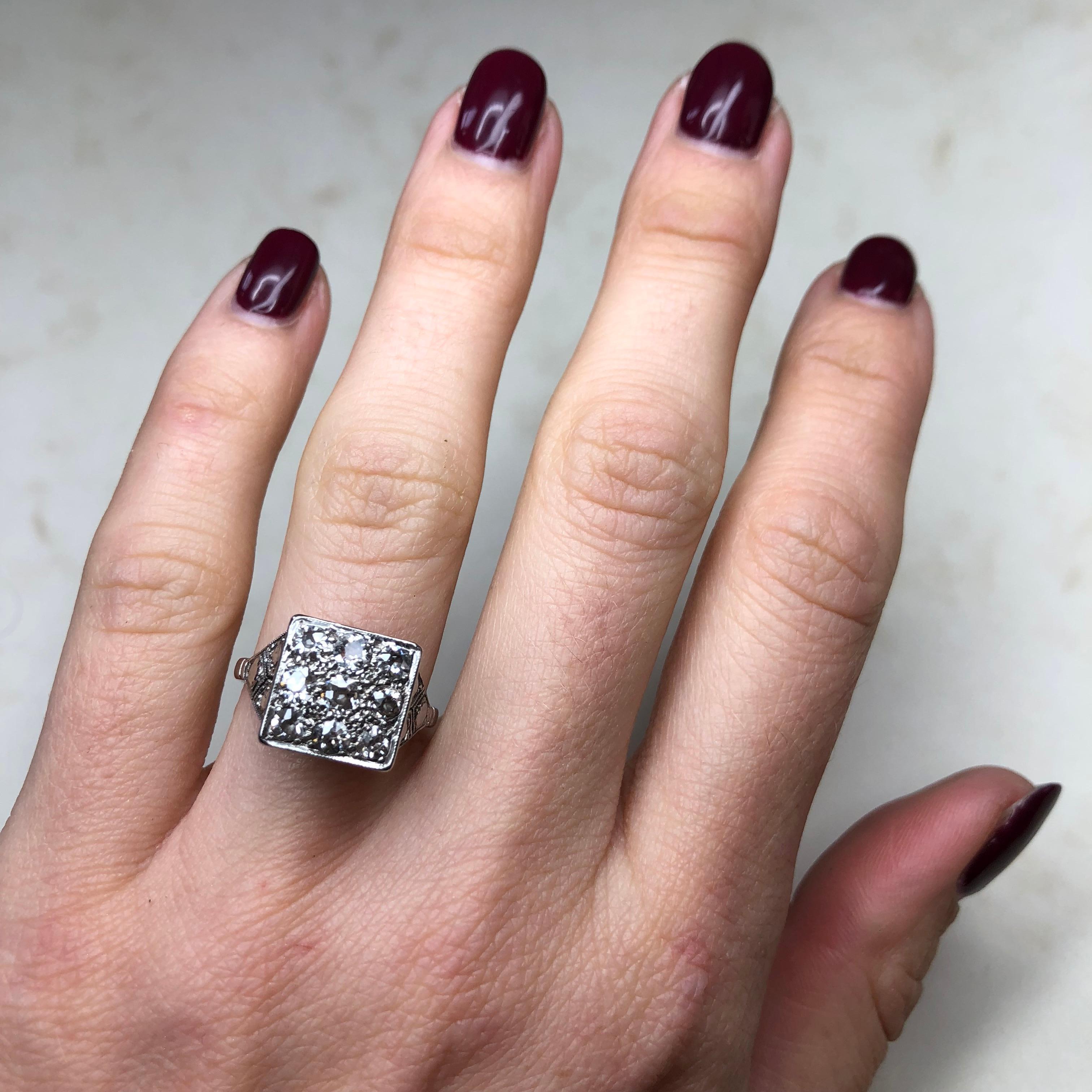 Art Deco Diamond and Platinum Panel Ring For Sale 2