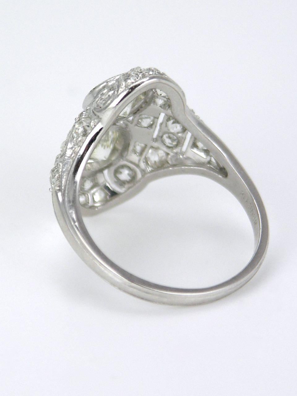 Brilliant Cut Art Deco Diamond and Platinum Two-Stone Ring, 1930s For Sale