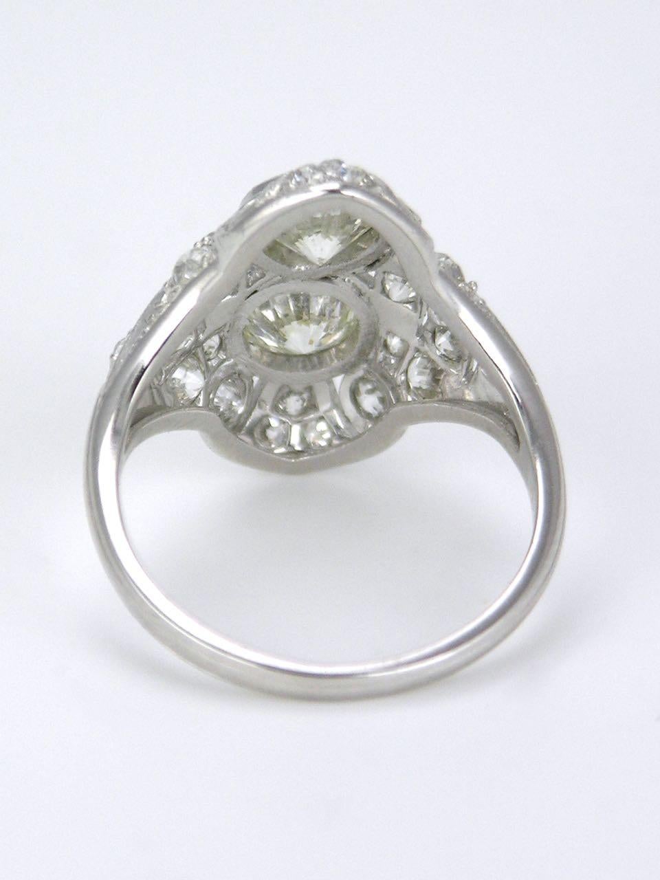 Art Deco Diamond and Platinum Two-Stone Ring, 1930s In Good Condition For Sale In Sydney, NSW