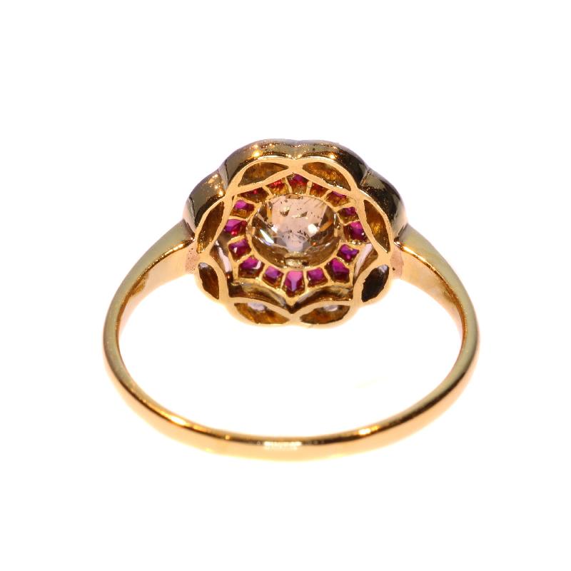 Art Deco Diamond and Ruby 18 Karat Yellow Gold Ring, 1920s For Sale 6