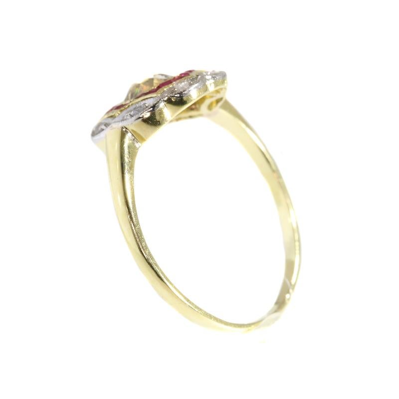 Art Deco Diamond and Ruby 18 Karat Yellow Gold Ring, 1920s For Sale 3