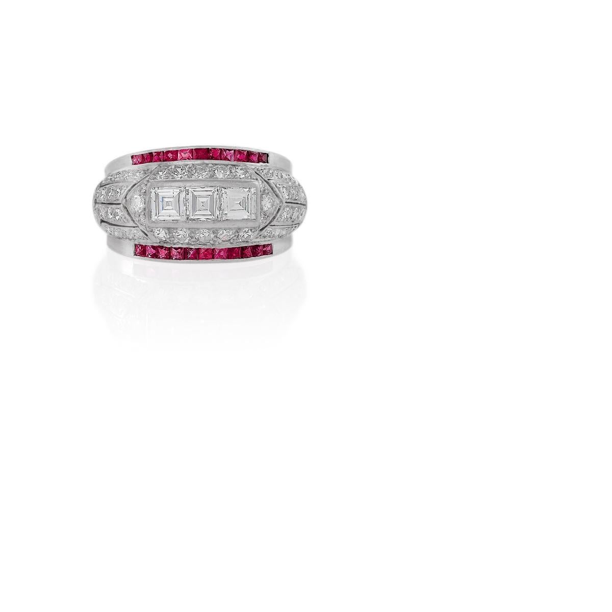 Art Deco Diamond and Ruby Bombé Ring In Excellent Condition In New York, NY