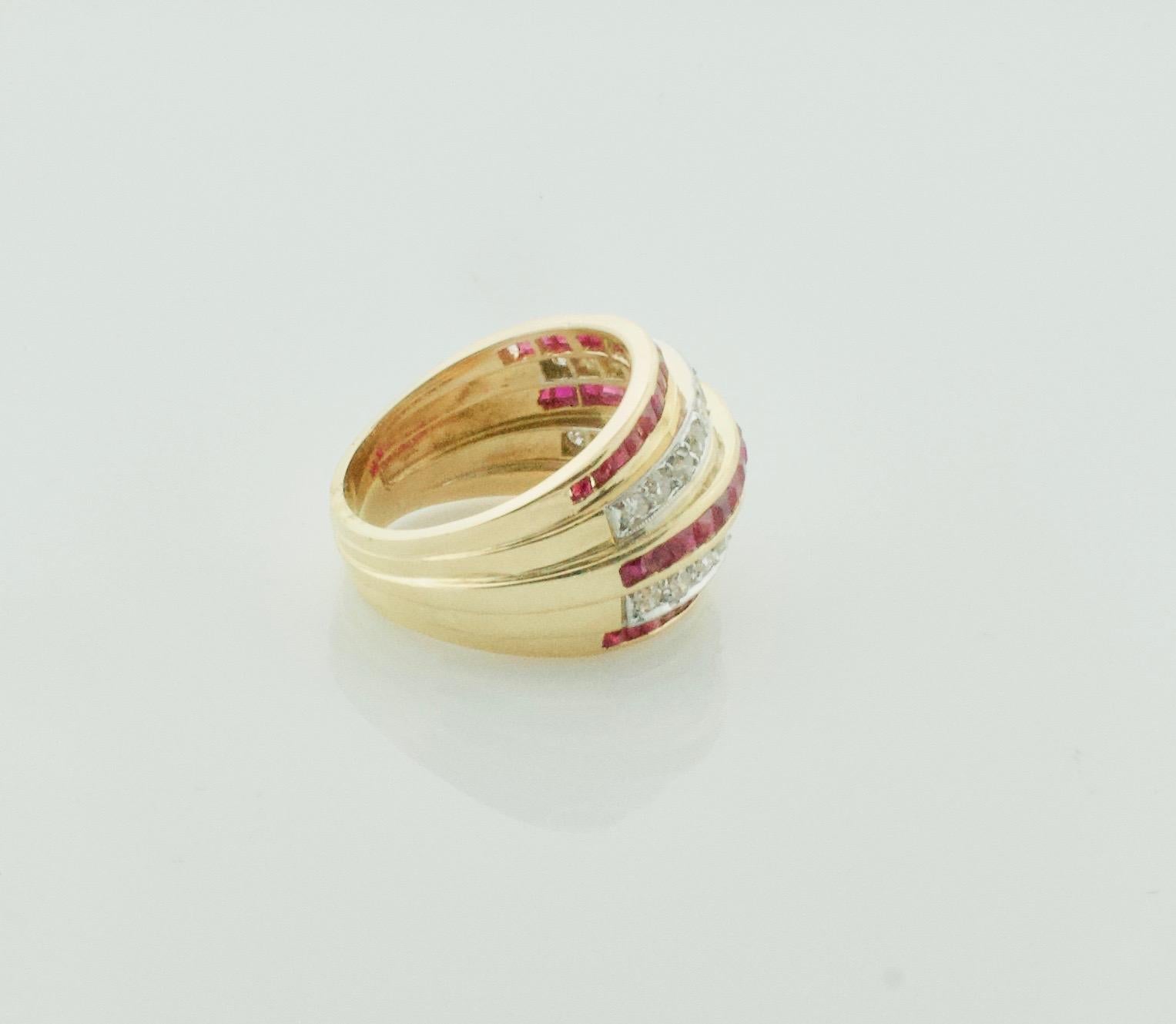 Ring/Verlobungsring aus Roségold und Platin mit Diamanten und Rubinen im Art déco-Stil (Rosenschliff) im Angebot